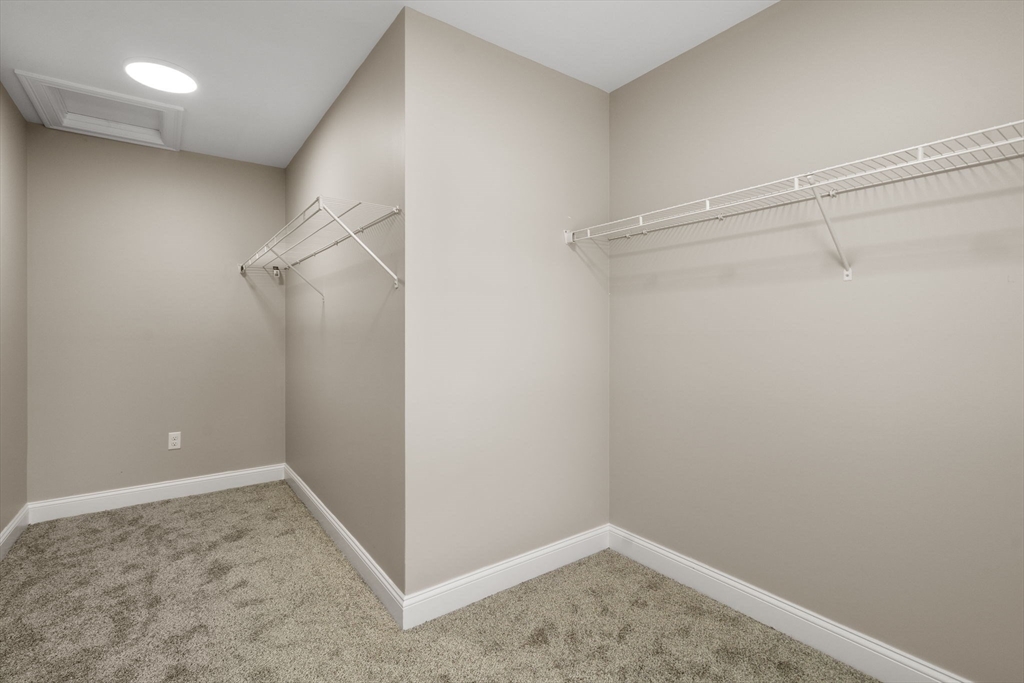 East Longmeadow, Massachusetts, 01028, United States, 4 Bedrooms Bedrooms, ,3 BathroomsBathrooms,Residential,For Sale,1986276