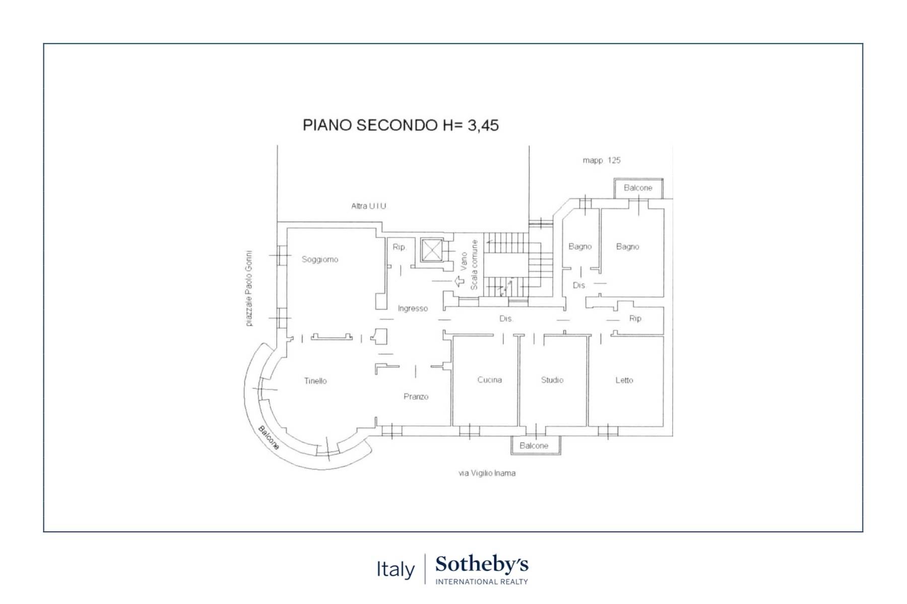 Elegant apartment in a period building 