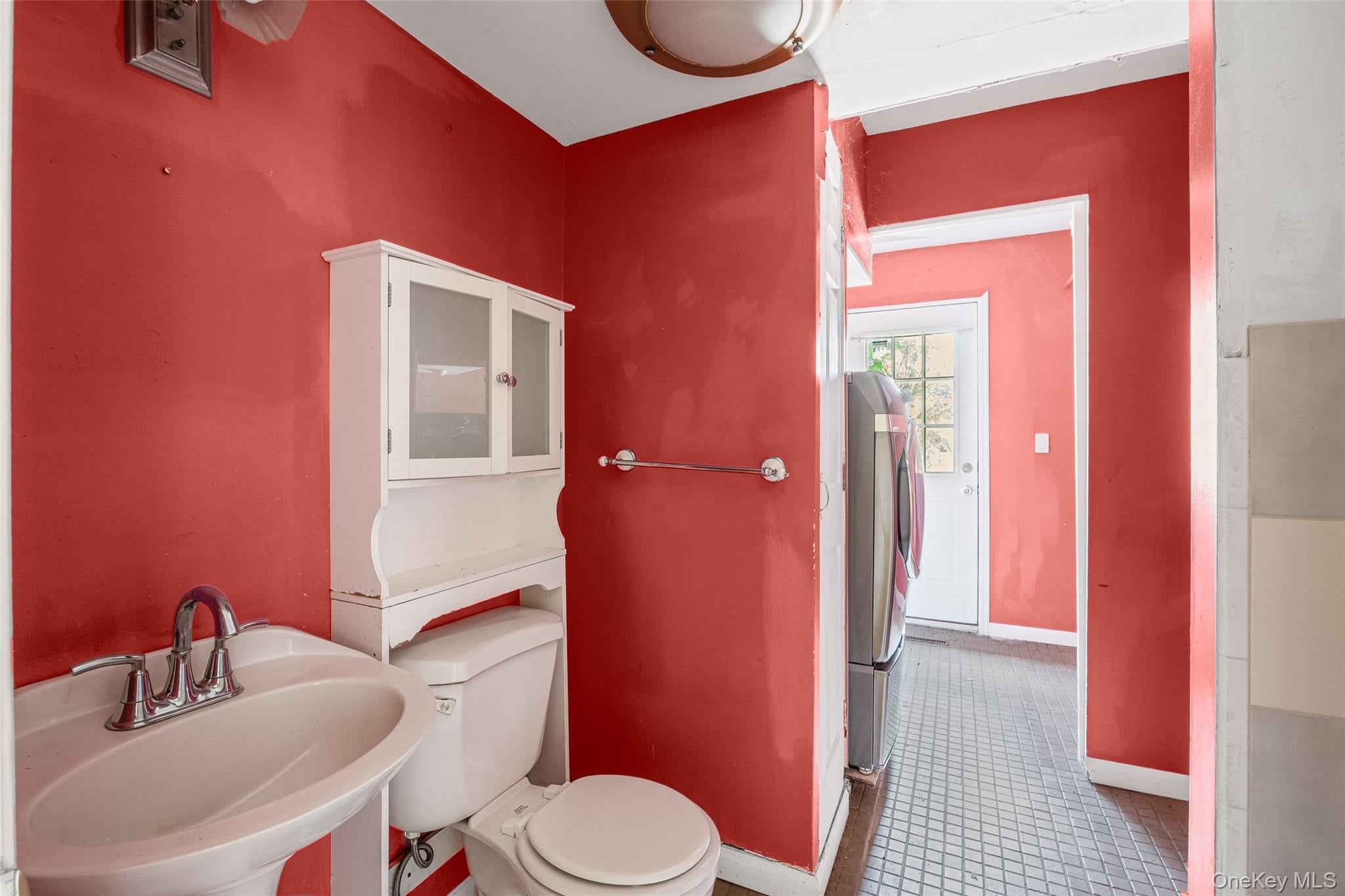 Asharoken, New York, 11768, United States, 4 Bedrooms Bedrooms, ,3 BathroomsBathrooms,Residential,For Sale,1973791