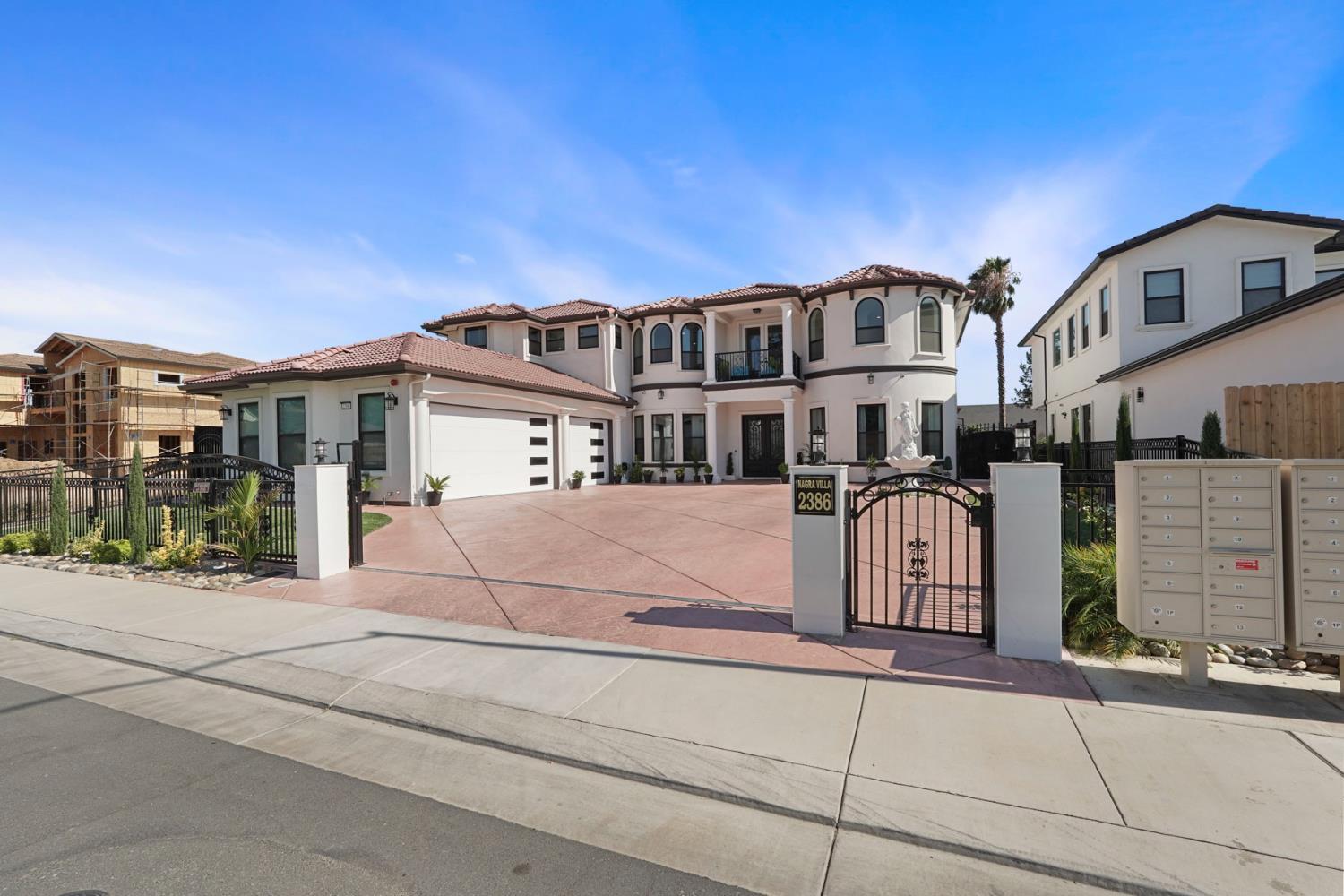 Lodi, California, 95242, United States, 5 Bedrooms Bedrooms, ,5 BathroomsBathrooms,Residential,For Sale,2012542