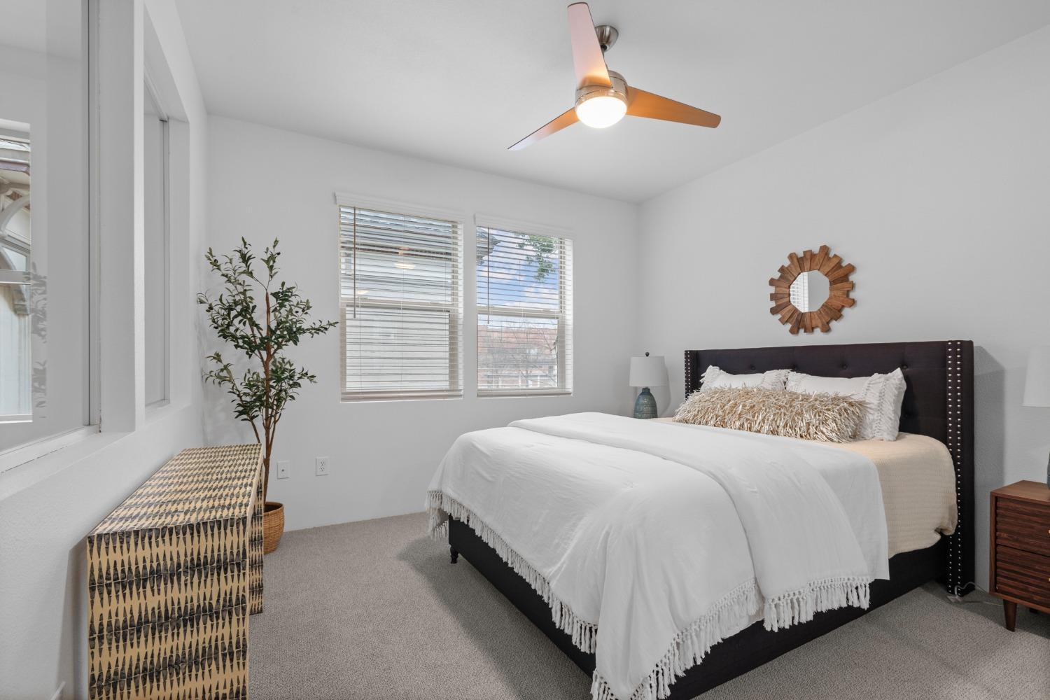 Sacramento, California, 95811, United States, 2 Bedrooms Bedrooms, ,2 BathroomsBathrooms,Residential,For Sale,1942106