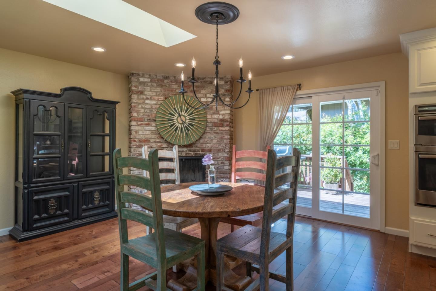 Monterey, California, 93940, United States, 3 Bedrooms Bedrooms, ,2 BathroomsBathrooms,Residential,For Sale,1837476