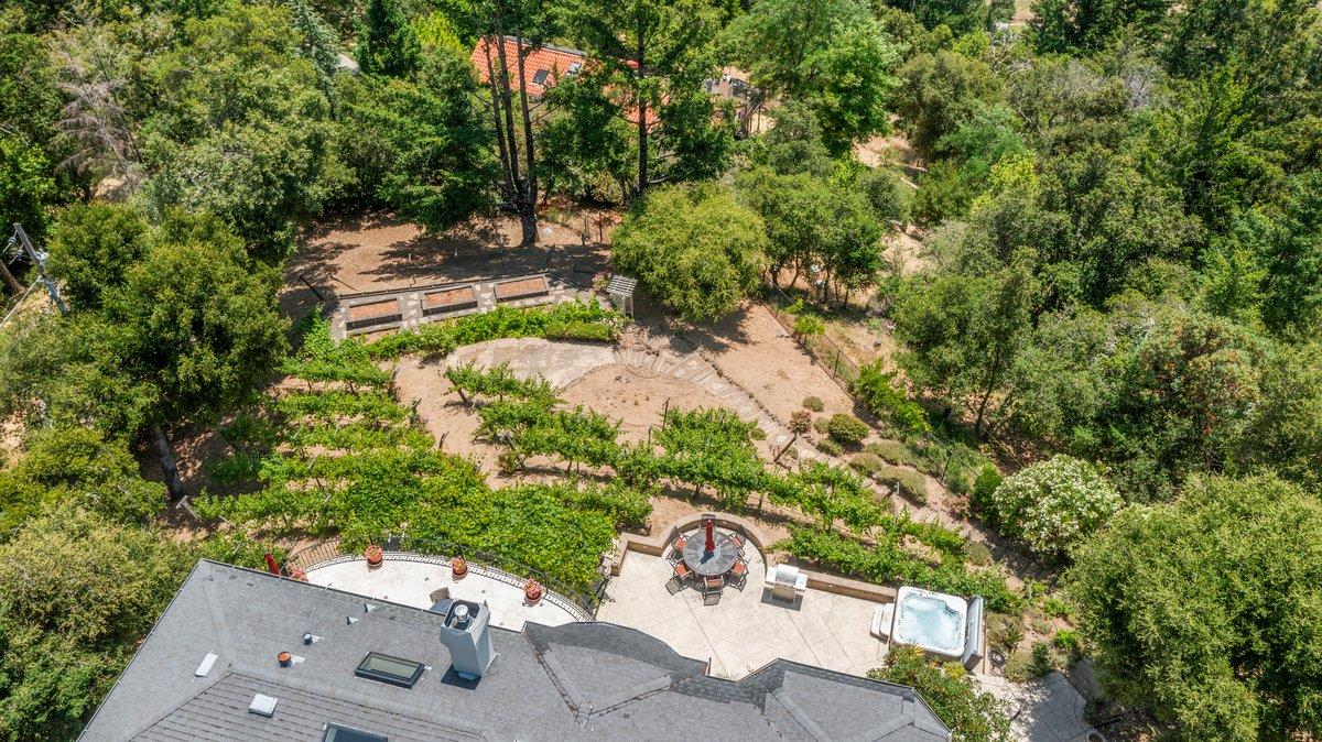 Los Gatos, California, 95033, United States, 5 Bedrooms Bedrooms, ,4 BathroomsBathrooms,Residential,For Sale,1744780