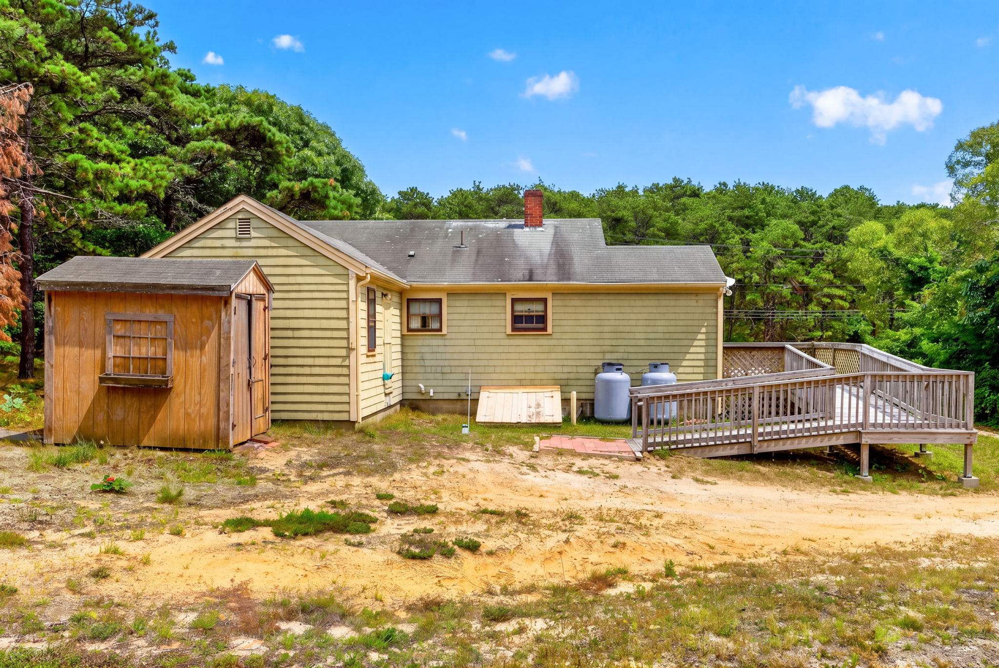  Privacy, Potential & 1.44 Acres in Truro - 物件實景