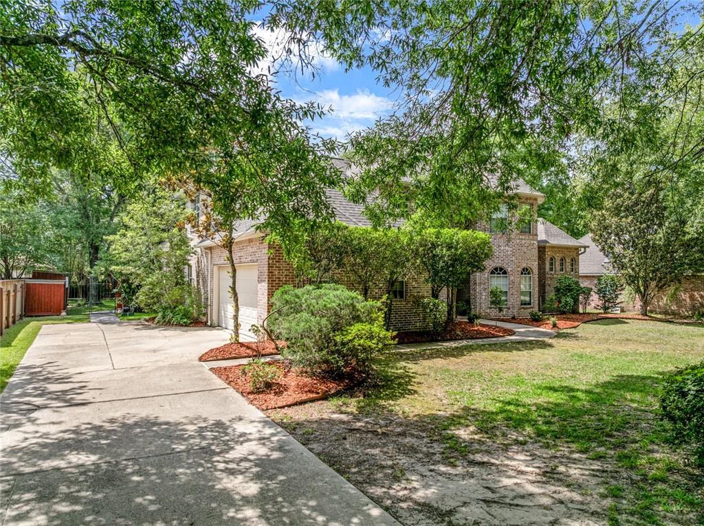 Mandeville, Louisiana, 70448, United States, 5 Bedrooms Bedrooms, ,4 BathroomsBathrooms,Residential,For Sale,1826456