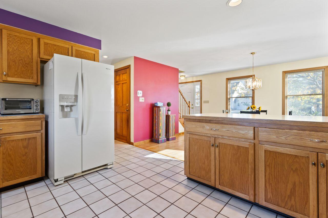 Portland, Maine, 04103, United States, 3 Bedrooms Bedrooms, ,3 BathroomsBathrooms,Residential,For Sale,1988011