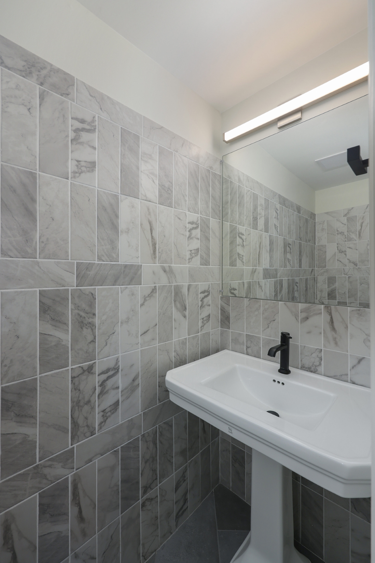  ?Chambers Brook? Townhome Offers Modern Luxury and Idyllic Surroundings - 物件實景