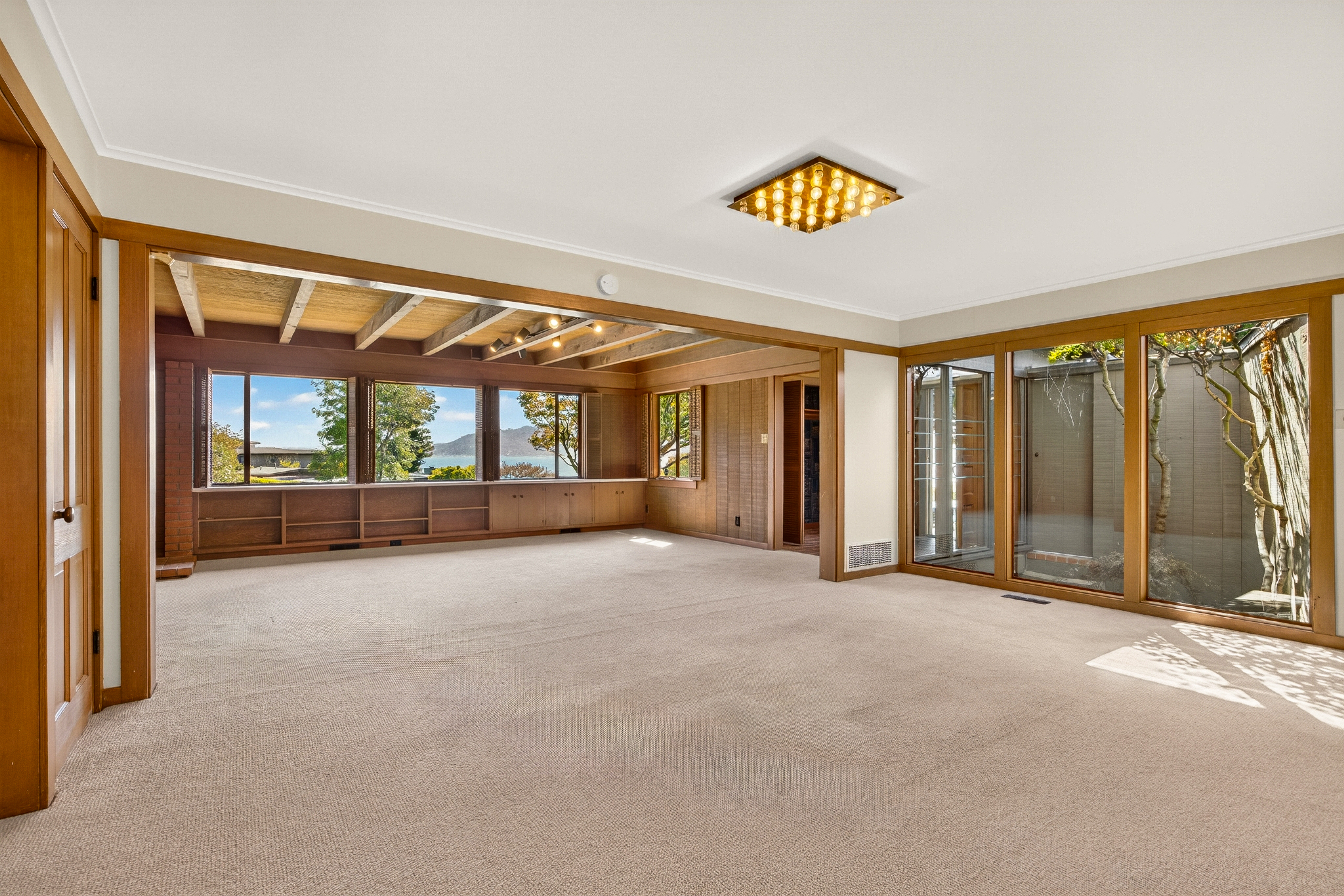  Mid-Century Character. Bay Views. A Rare Tiburon Opportunity - 物件實景