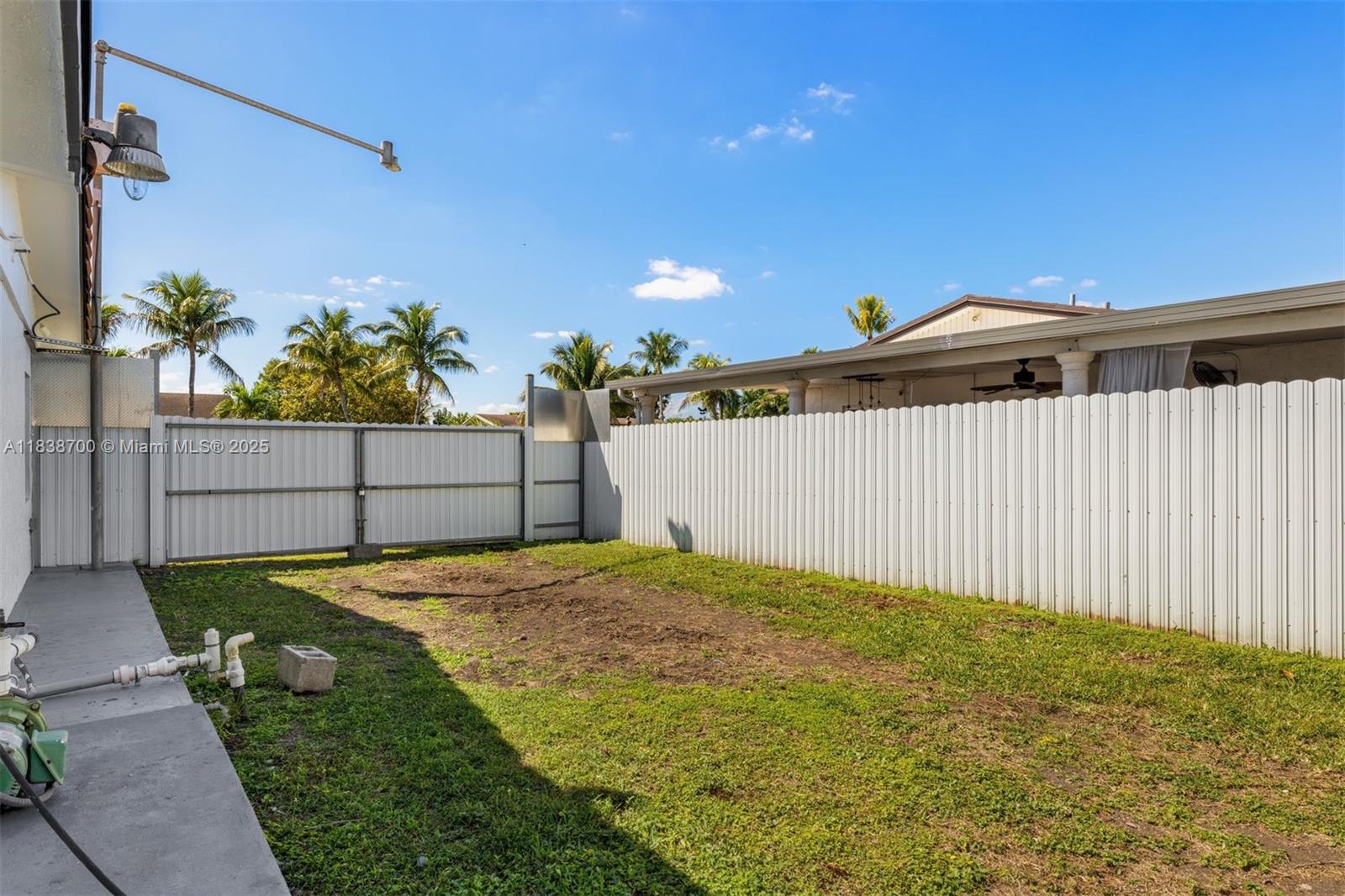 Homestead, Florida, 33033, United States, 3 Bedrooms Bedrooms, ,2 BathroomsBathrooms,Residential,For Sale,1891236