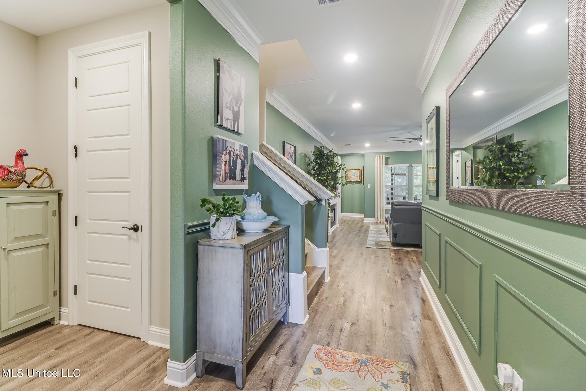 Gulfport, Mississippi, 39503, United States, 5 Bedrooms Bedrooms, ,3 BathroomsBathrooms,Residential,For Sale,2005321