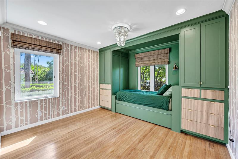 Fort Lauderdale, Florida, 33304, United States, 3 Bedrooms Bedrooms, ,3 BathroomsBathrooms,Residential,For Sale,1985546