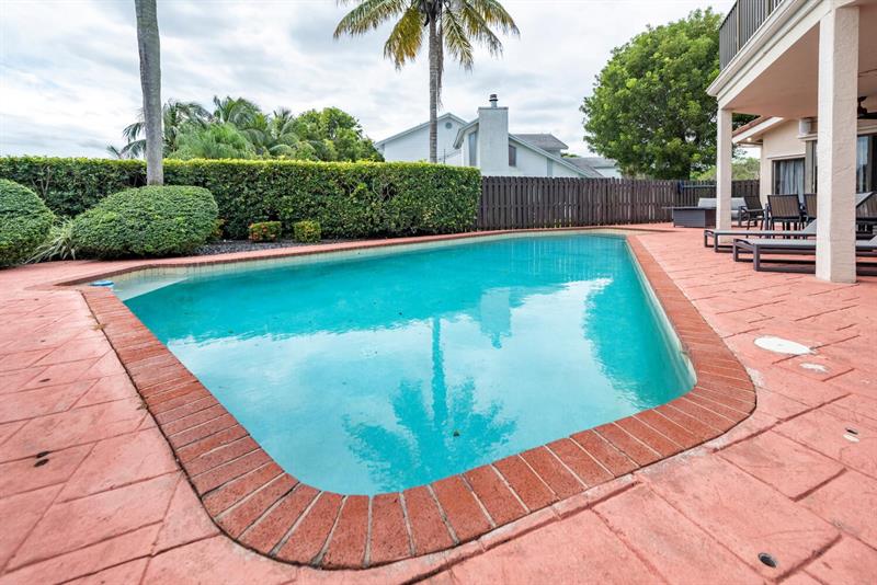 Plantation, Florida, 33324, United States, 4 Bedrooms Bedrooms, ,3 BathroomsBathrooms,Residential,For Sale,1987783