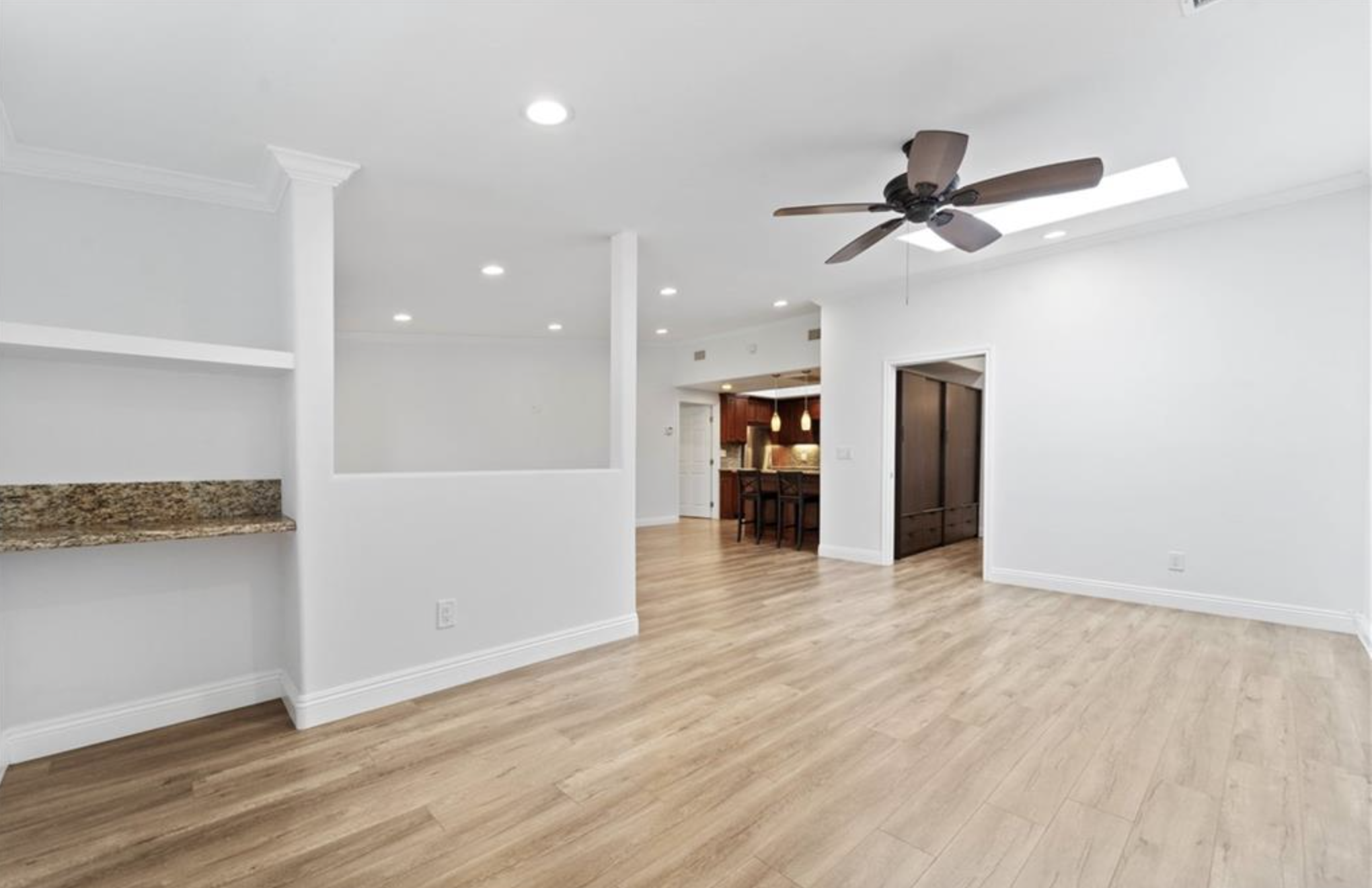 Seal Beach, California, 90740, United States, 2 Bedrooms Bedrooms, ,2 BathroomsBathrooms,Residential,For Sale,1996114