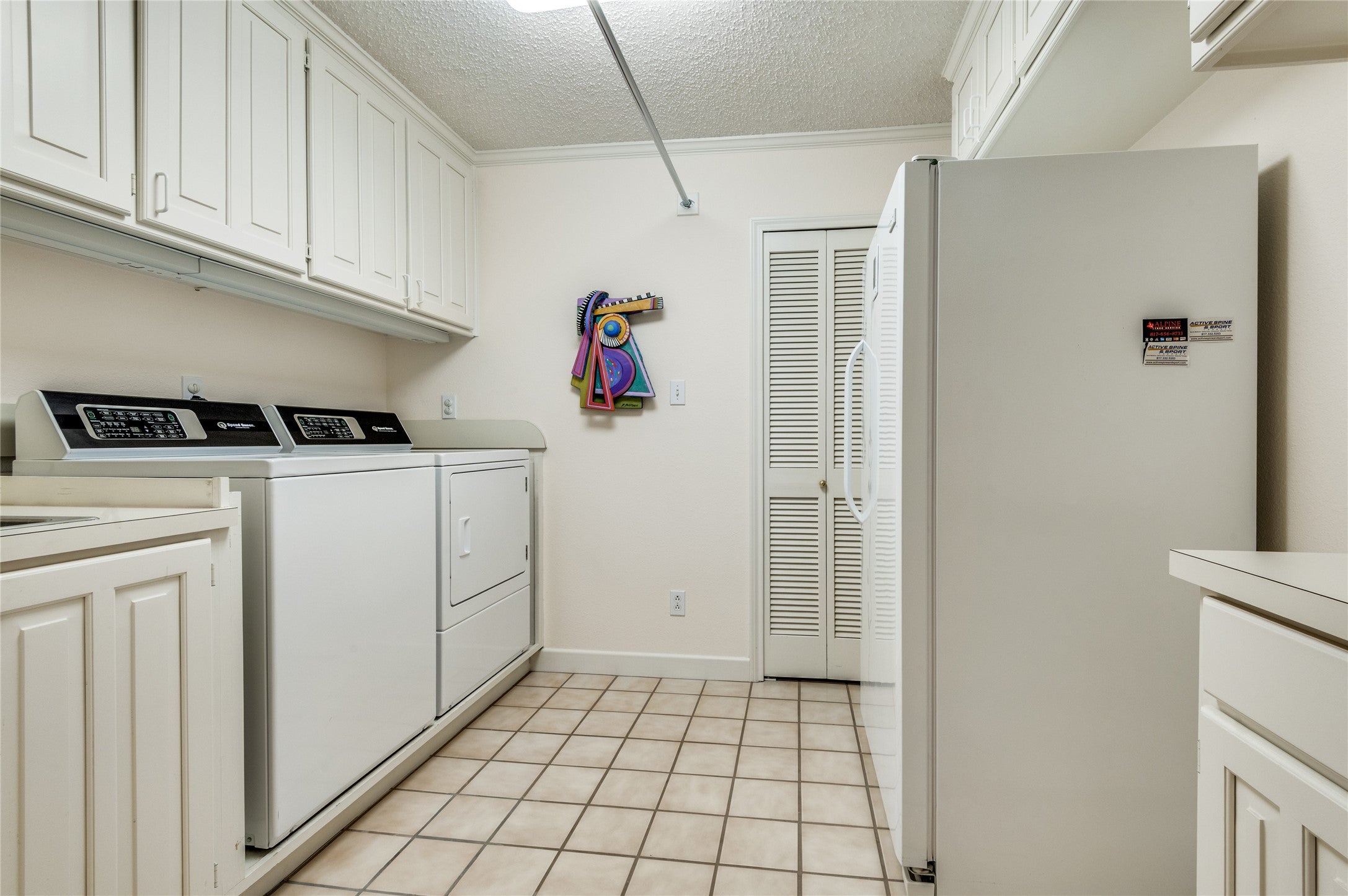 Bedford, Texas, 76021, United States, 5 Bedrooms Bedrooms, ,4 BathroomsBathrooms,Residential,For Sale,1976137