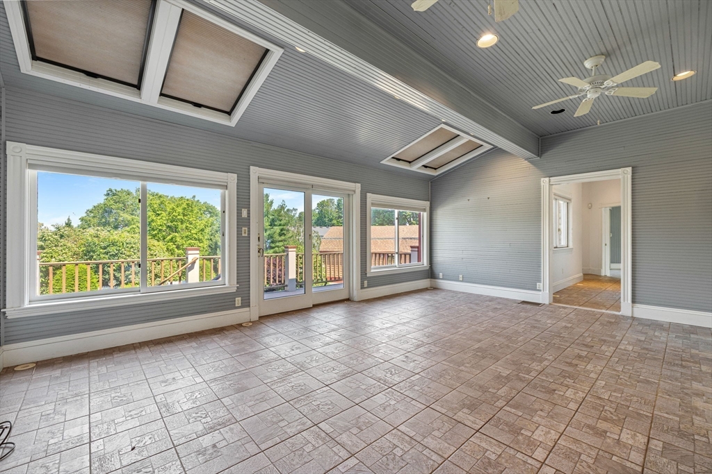 Marblehead, Massachusetts, 01945, United States, 7 Bedrooms Bedrooms, ,5 BathroomsBathrooms,Residential,For Sale,1895624