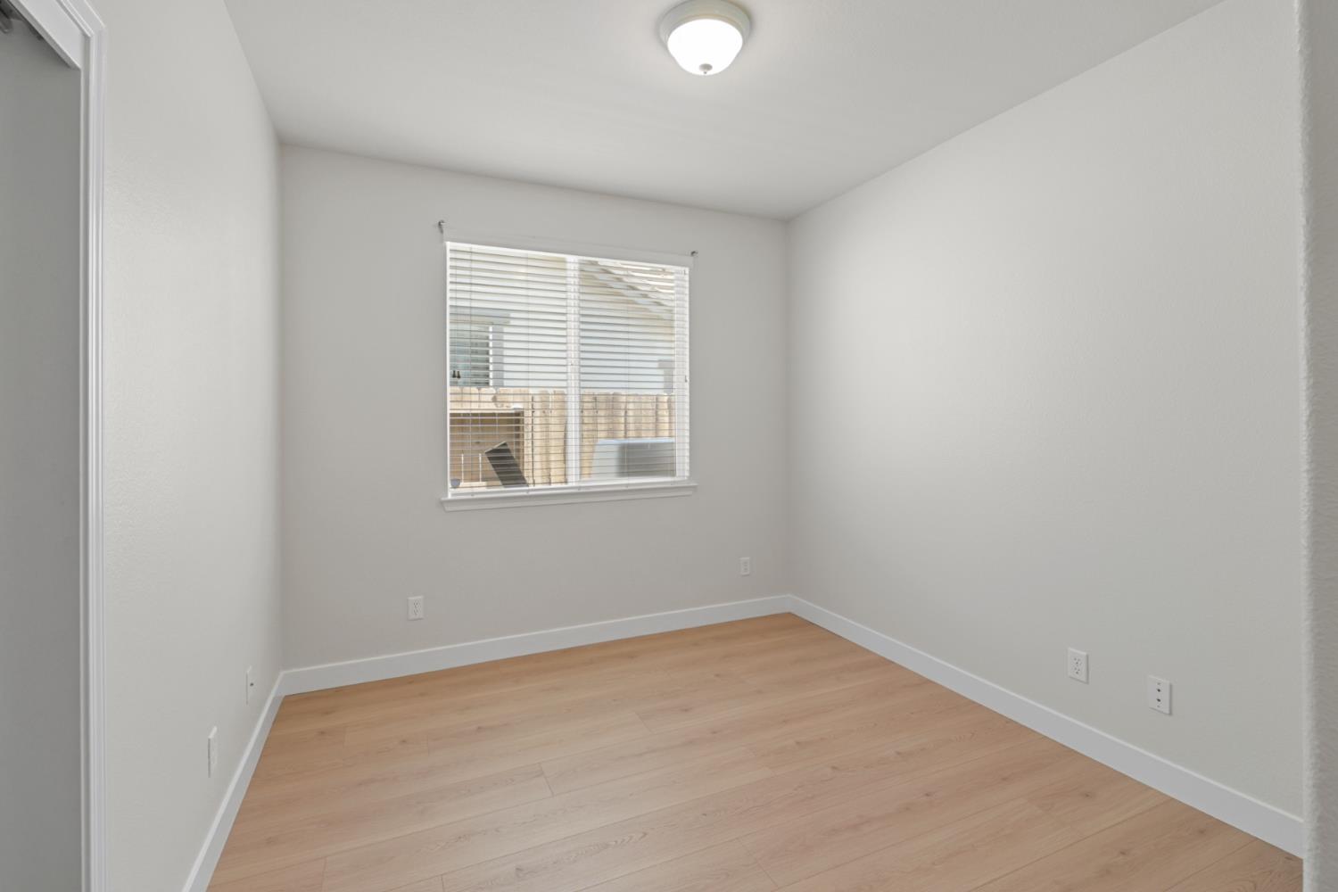 Elk Grove, California, 95757, United States, 3 Bedrooms Bedrooms, ,2 BathroomsBathrooms,Residential,For Sale,1917062