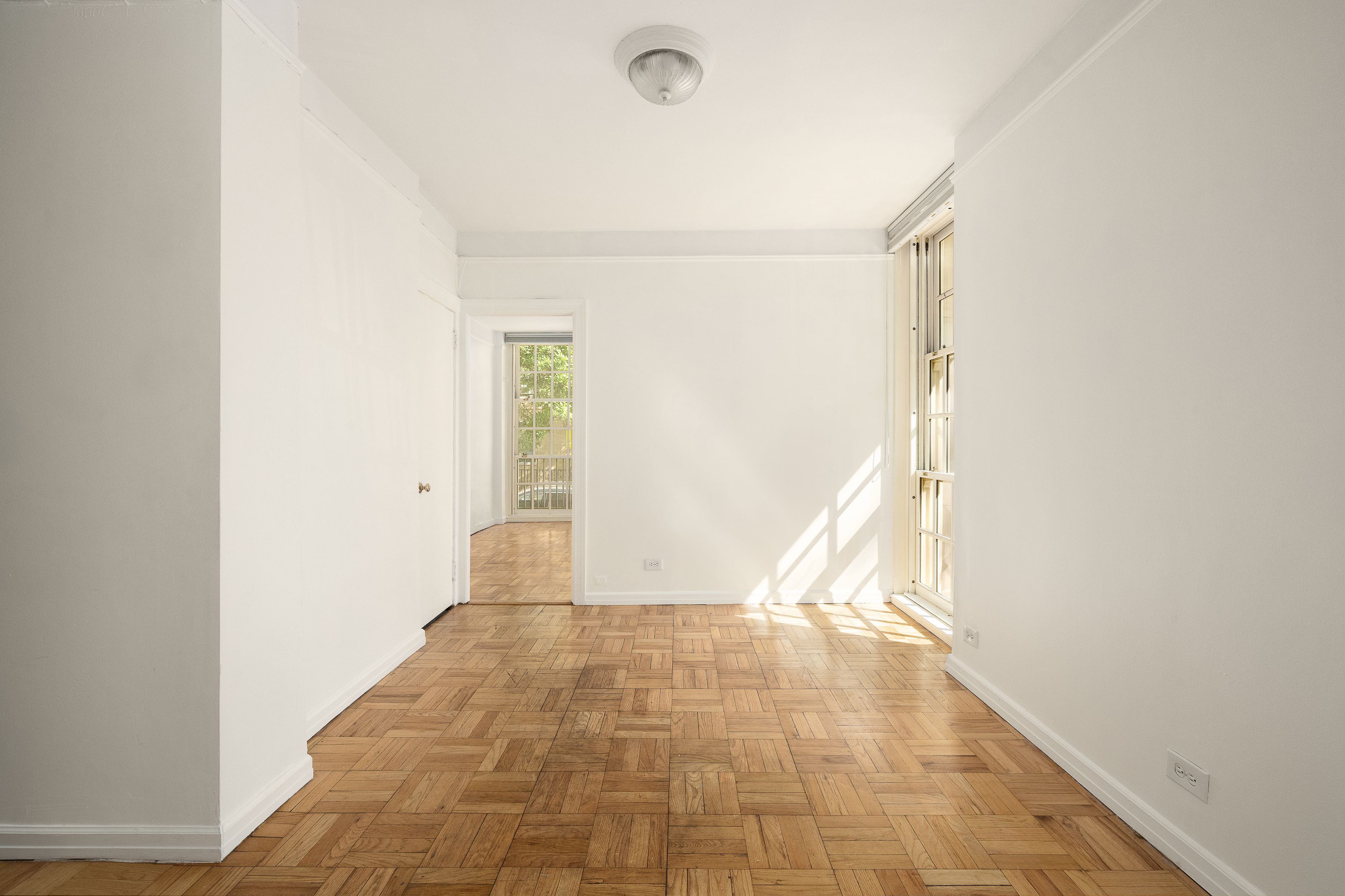  516 East 78th Street - 物件實景