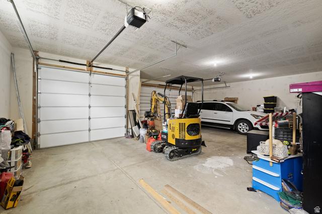 Grantsville, Utah, 84029, United States, 6 Bedrooms Bedrooms, ,4 BathroomsBathrooms,Residential,For Sale,2009662