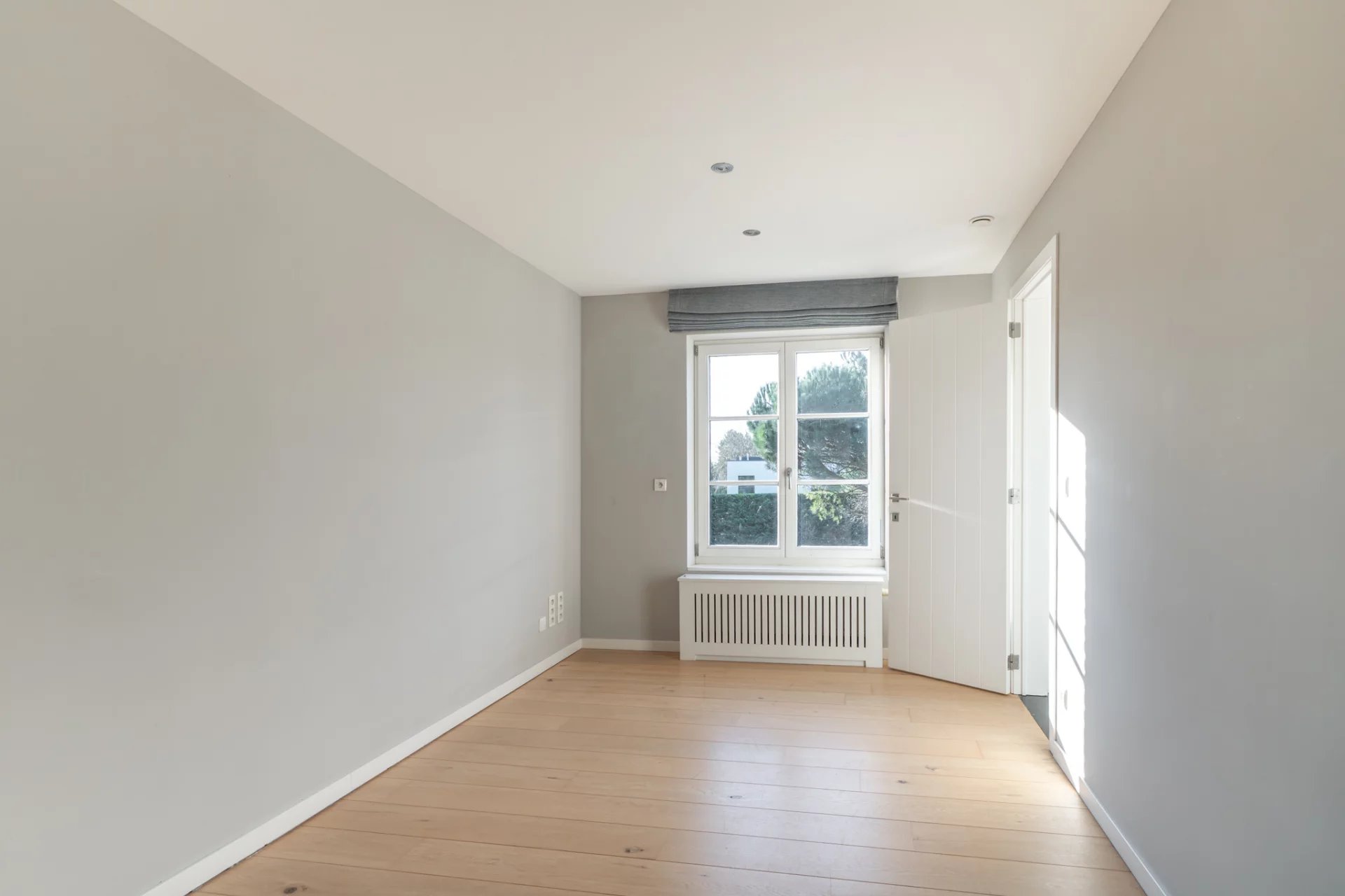 Rhode-Saint-Genese, Flanders, 1640, BE, 6 Bedrooms Bedrooms, ,11 BathroomsBathrooms,Residential,For Sale,2003186