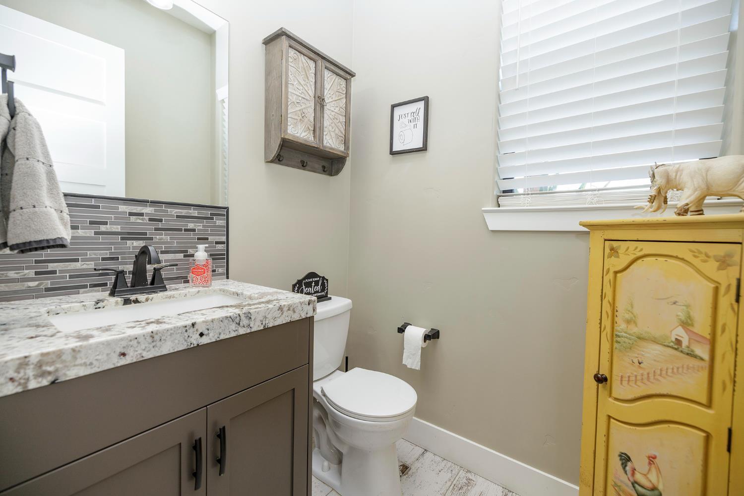 Hilmar, California, 95324, United States, 4 Bedrooms Bedrooms, ,4 BathroomsBathrooms,Residential,For Sale,2005608