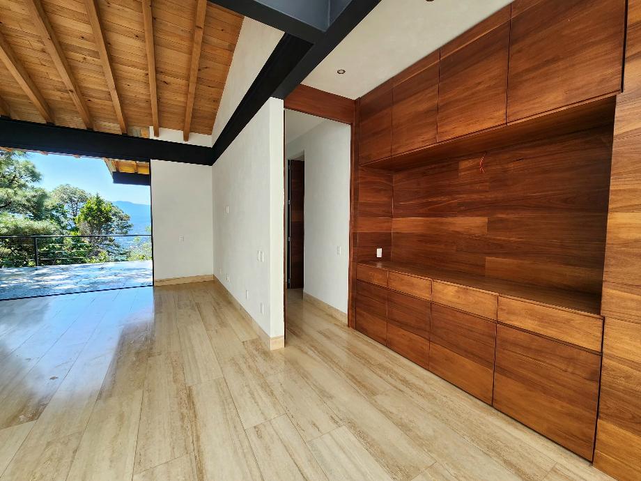 Valle de Bravo, Estado de México, 51200, Mexico, 4 Bedrooms Bedrooms, ,4 BathroomsBathrooms,Residential,For Sale,1722310