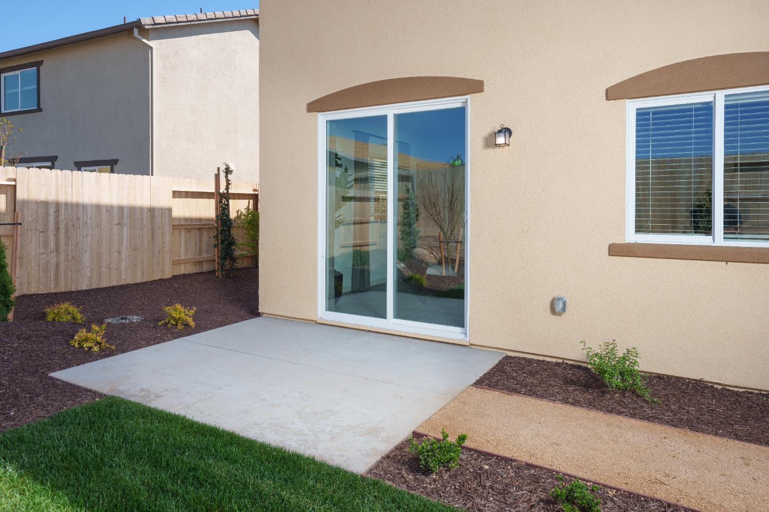 Rancho Cordova, California, 95742, United States, 5 Bedrooms Bedrooms, ,4 BathroomsBathrooms,Residential,For Sale,1847254
