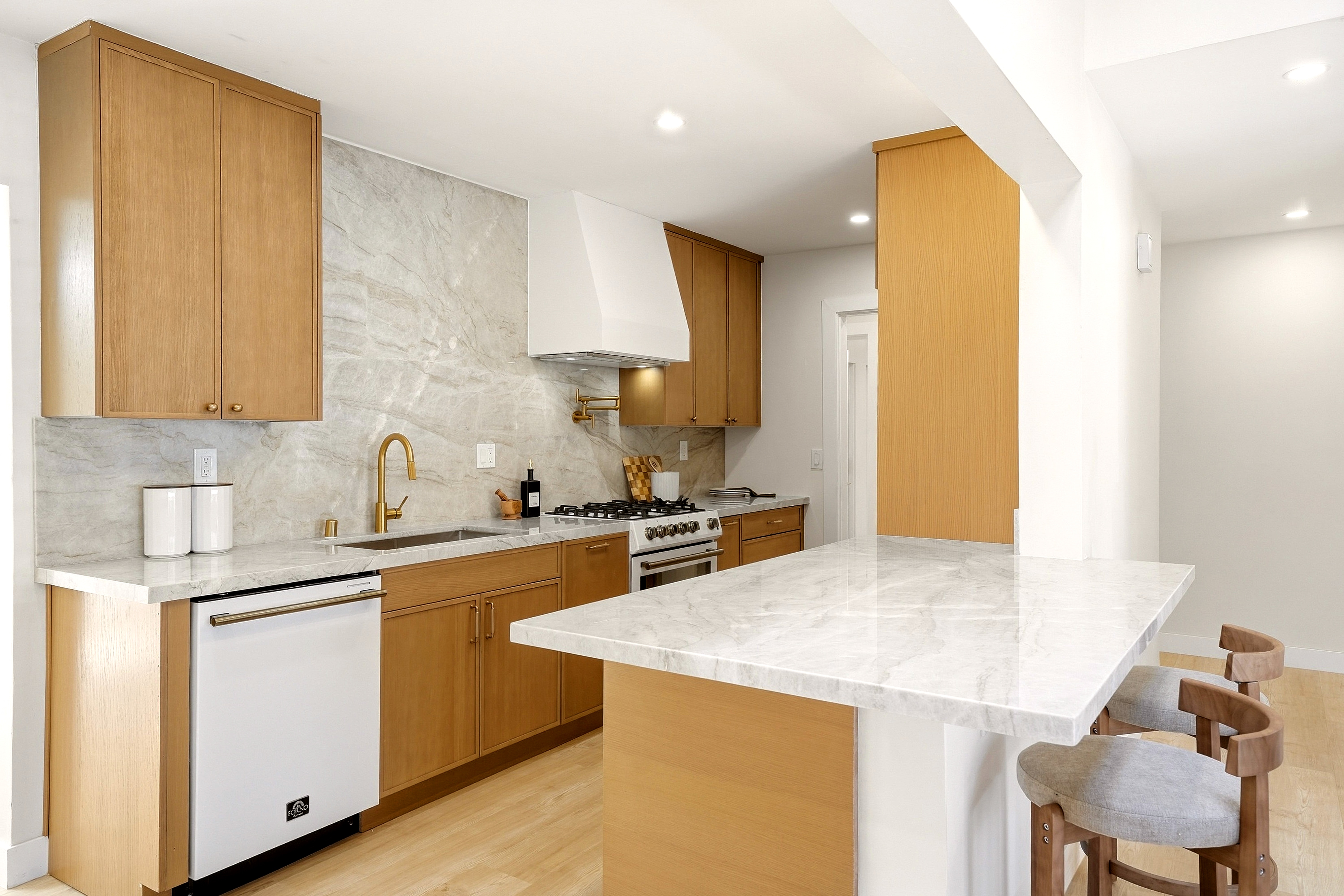  3027 Wing Street, San Diego, CA 92110 - 物件實景