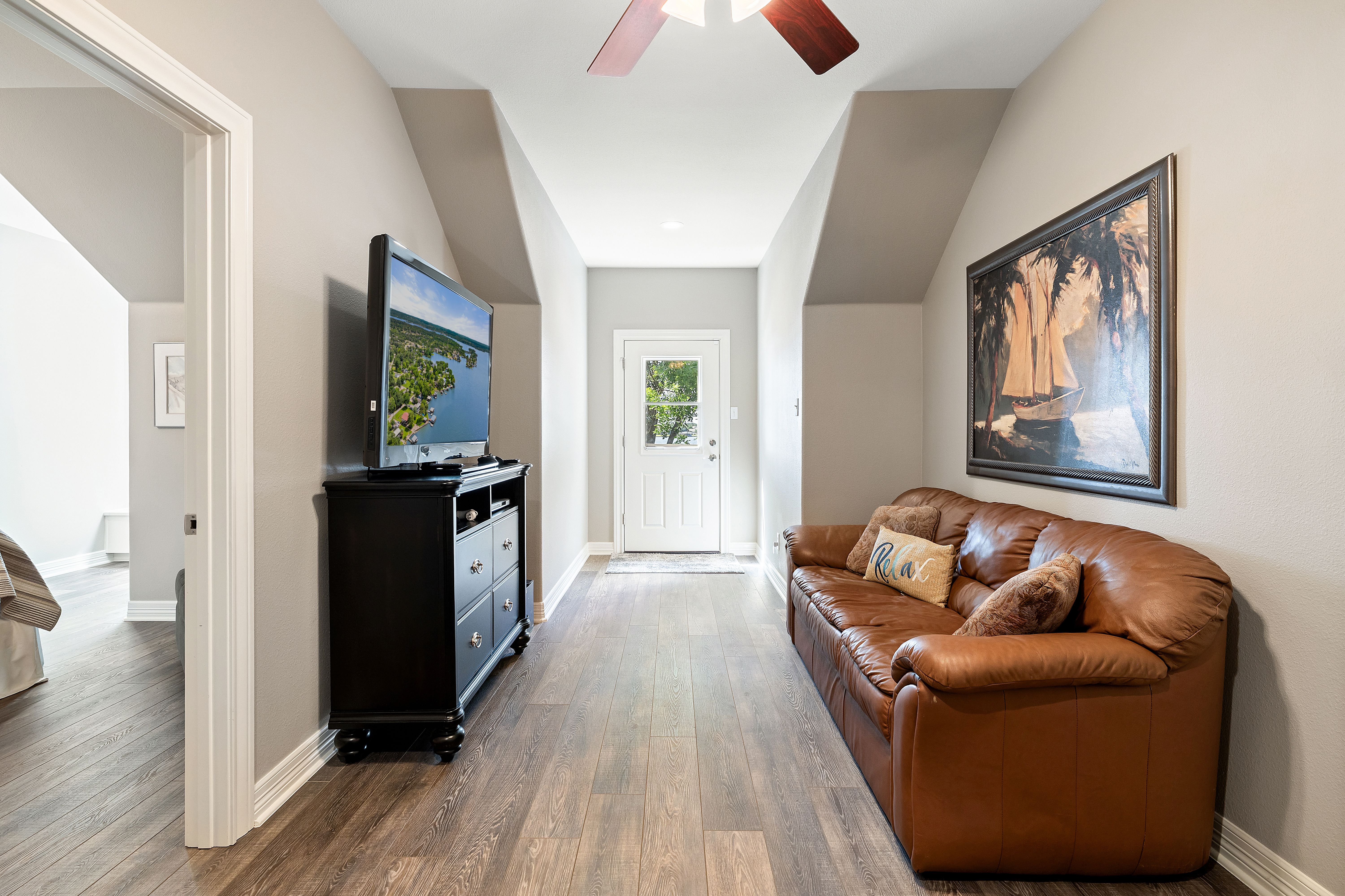  402 S. Shorewood Dr on Lake LBJ - 物件實景