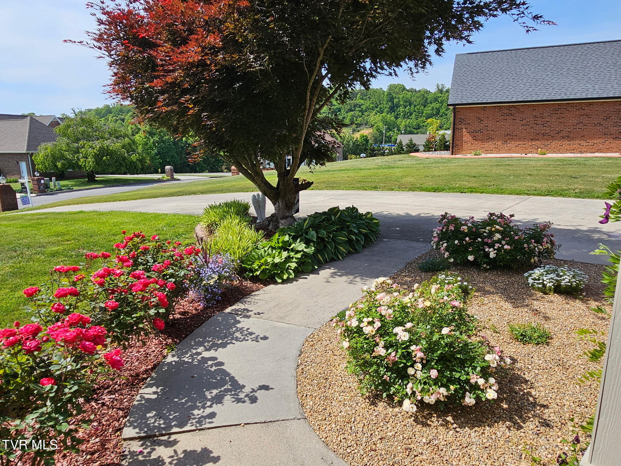 Kingsport, Tennessee, 37660, United States, 5 Bedrooms Bedrooms, ,4 BathroomsBathrooms,Residential,For Sale,2024666
