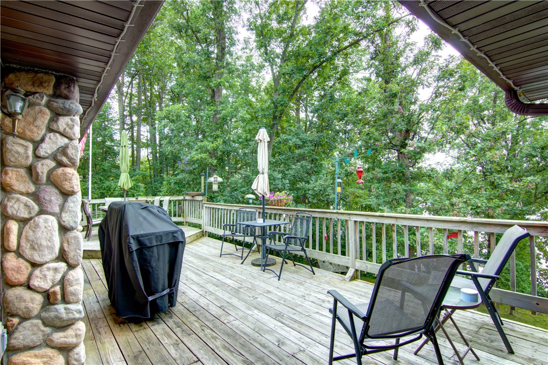 Cornell, Wisconsin, 54732, United States, 3 Bedrooms Bedrooms, ,3 BathroomsBathrooms,Residential,For Sale,1919969