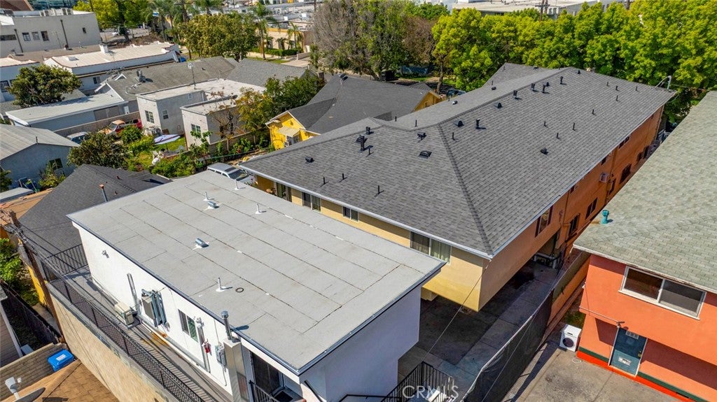 Los Angeles, California, 90027, United States, ,Residential,For Sale,1940498