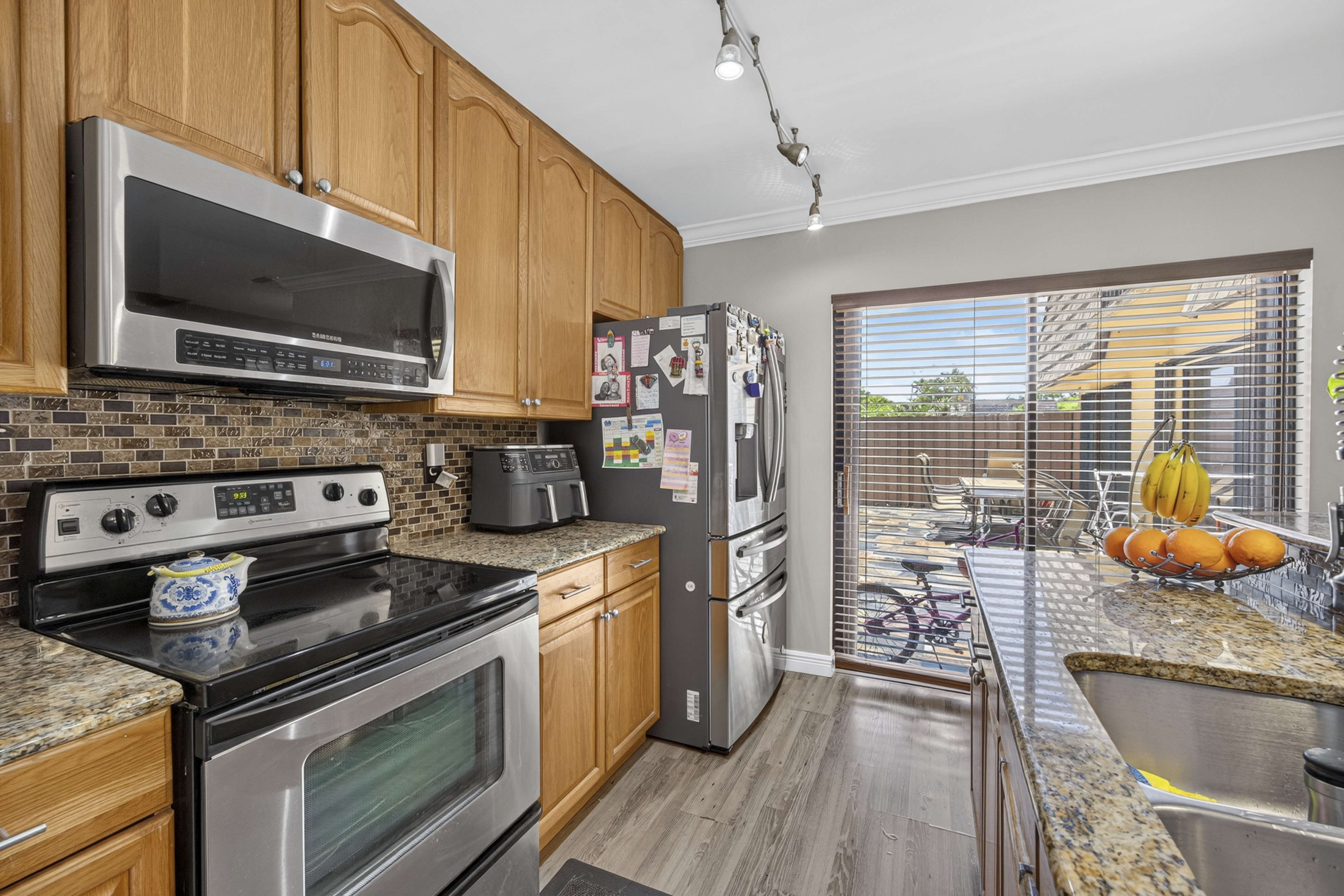  953 Springdale Cir, Palm Springs, FL, 33461 - 物件實景