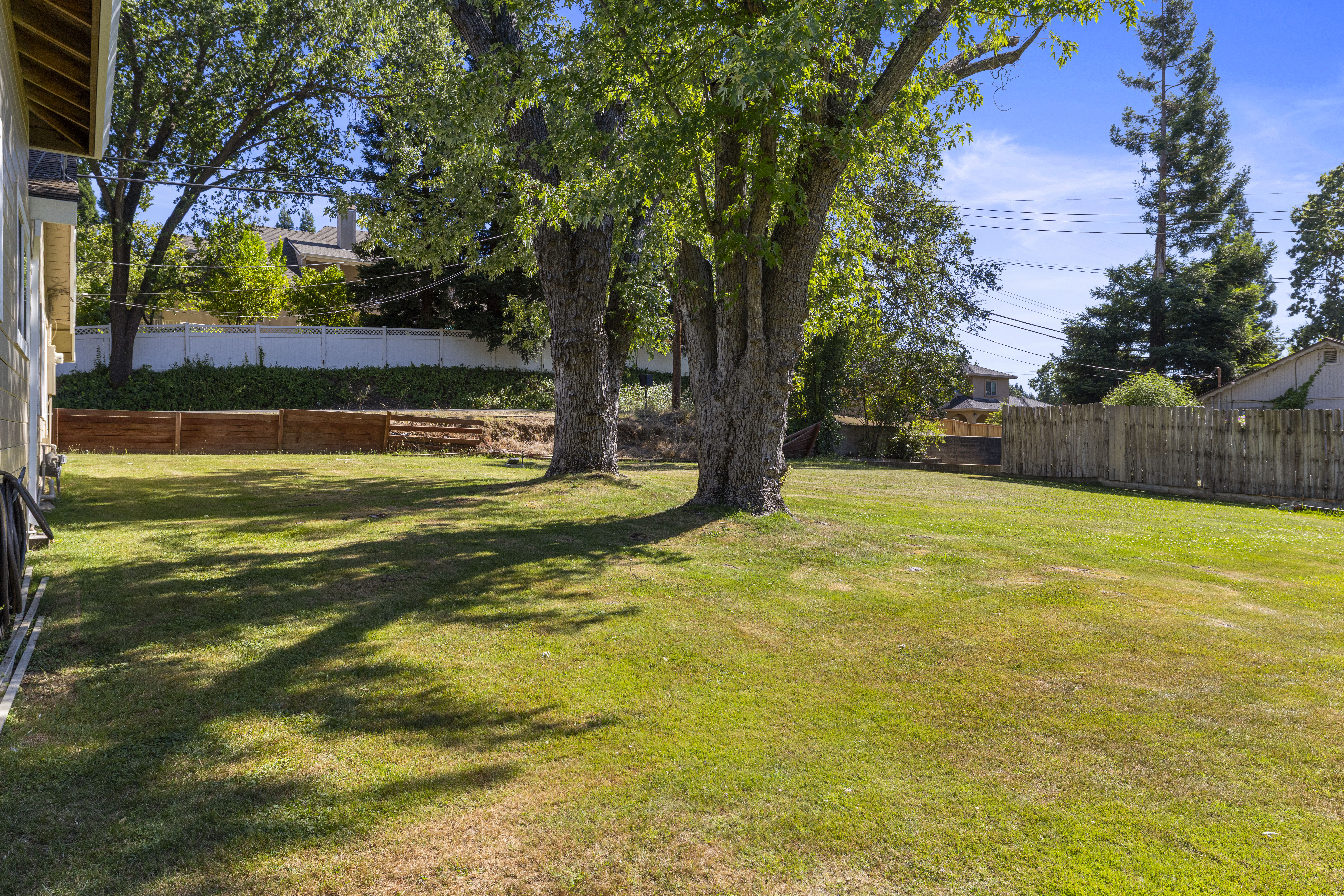  8723 Phoenix Avenue, Fair Oaks, CA 95628 - 物件實景