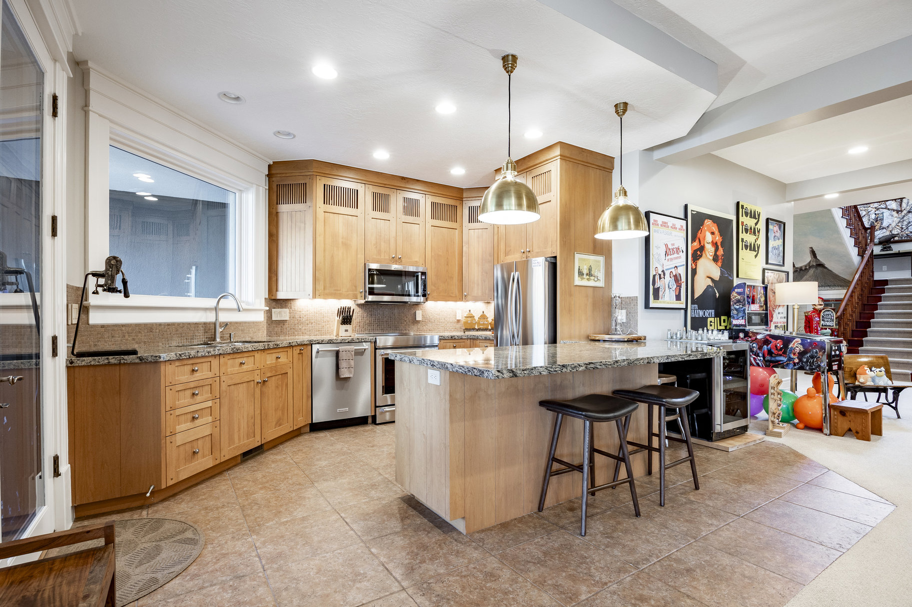  Timeless East Bench Craftsman Estate with Gated Entry, Expansive Light and Views - 物件實景