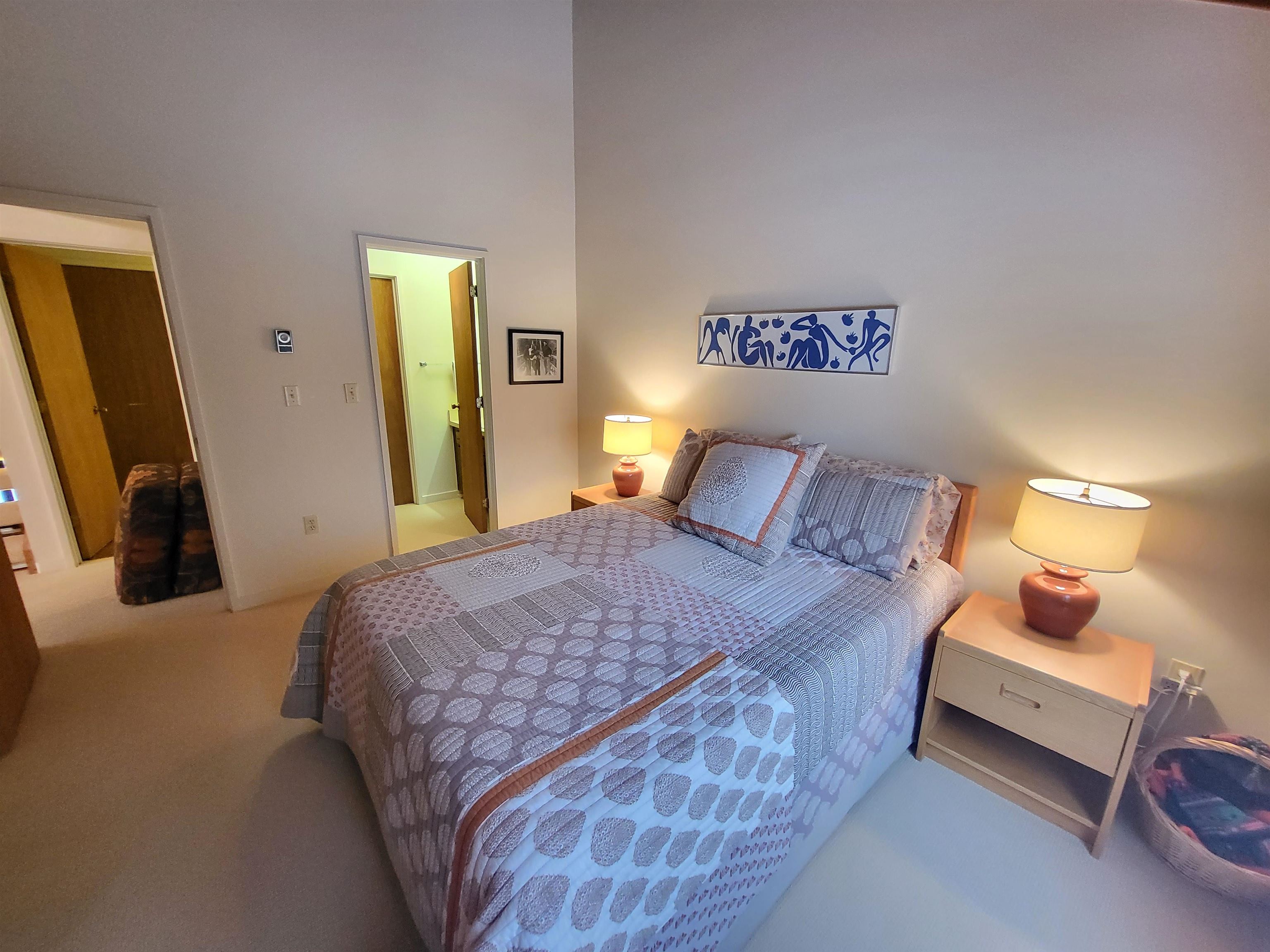 Lincoln, New Hampshire, 03251, United States, 5 Bedrooms Bedrooms, ,2 BathroomsBathrooms,Residential,For Sale,2003487