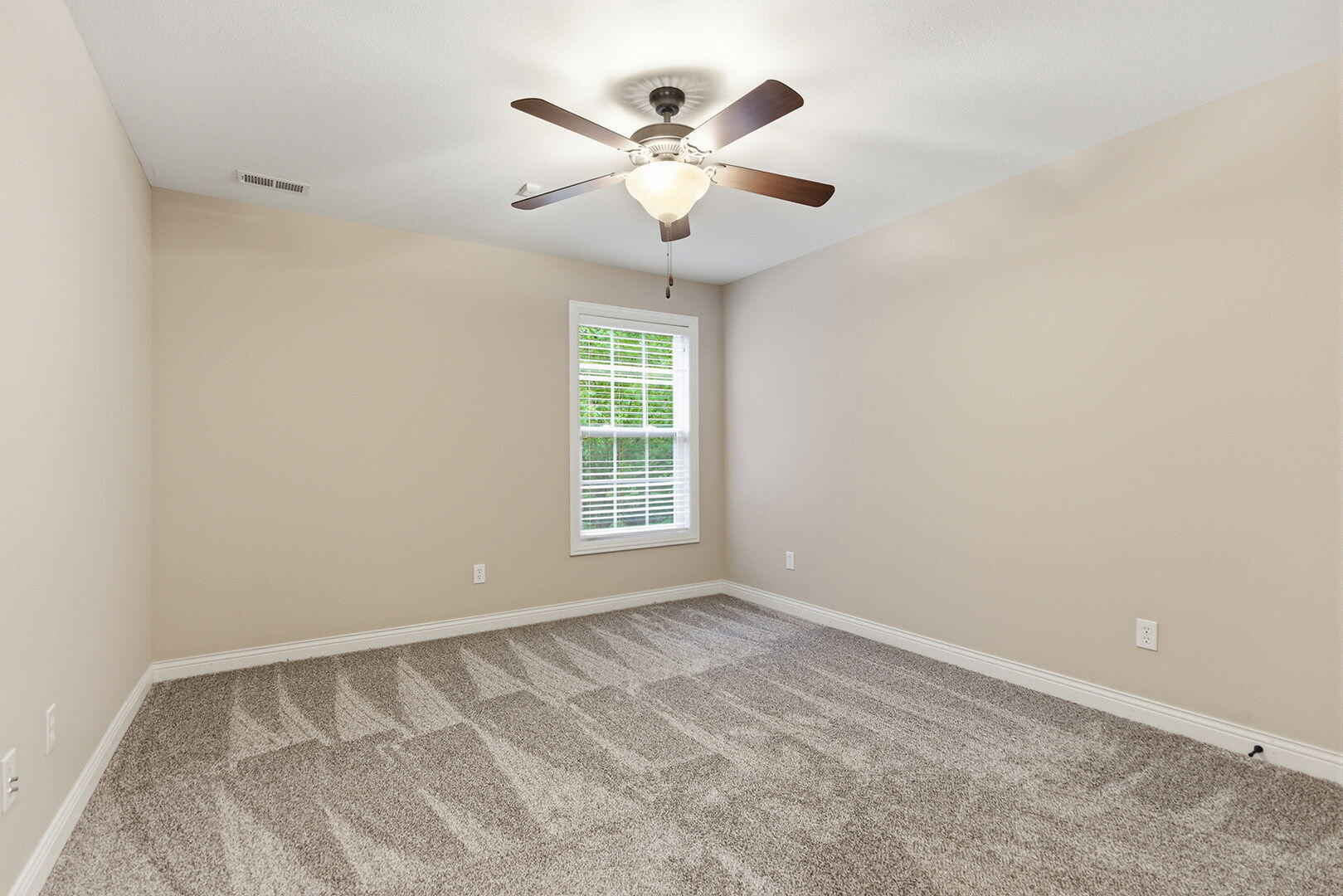 COLUMBIA, Missouri, 65203, United States, 5 Bedrooms Bedrooms, ,3 BathroomsBathrooms,Residential,For Sale,2023724