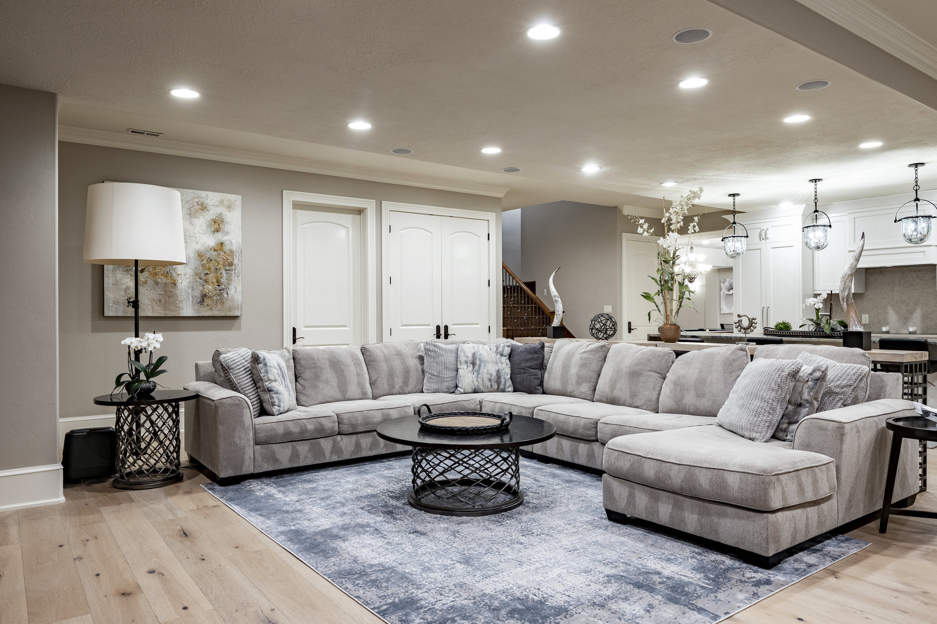  Gated West Jordan 2 Story Estate with 10 Car Garage and Swimming Pool - 物件實景