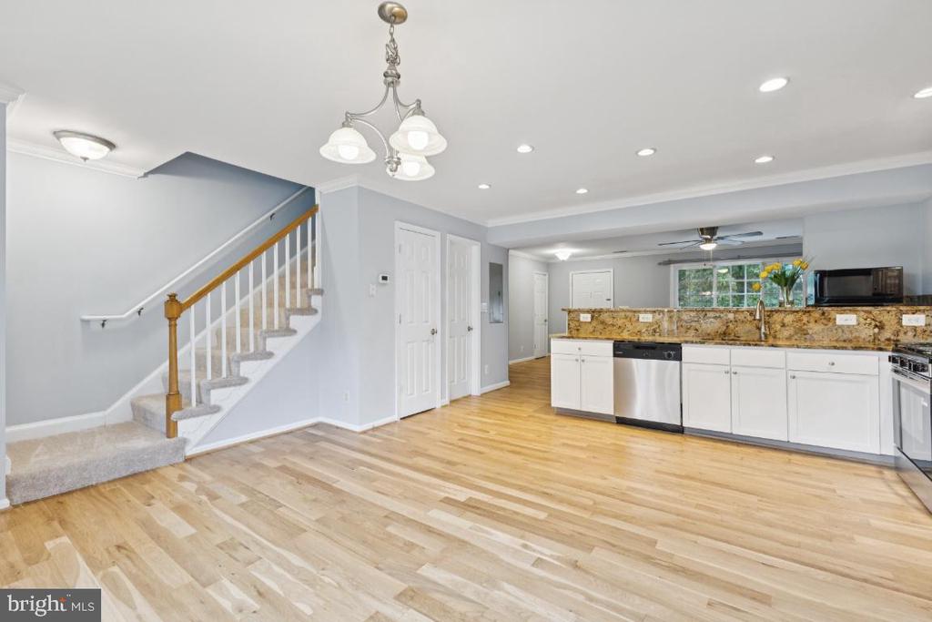 Alexandria, Virginia, 22304, United States, 3 Bedrooms Bedrooms, ,3 BathroomsBathrooms,Residential,For Sale,1980099