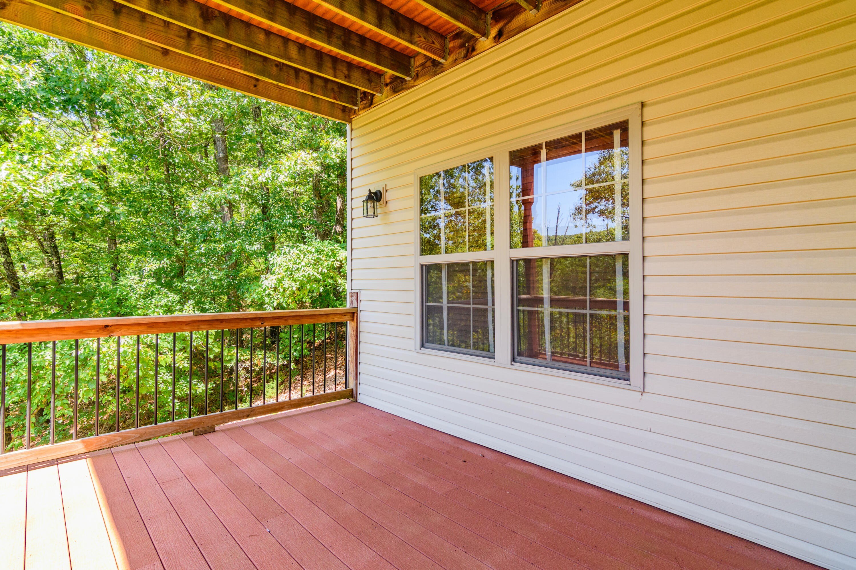 Walnut Shade, Missouri, 65771, United States, 6 Bedrooms Bedrooms, ,5 BathroomsBathrooms,Residential,For Sale,1975828