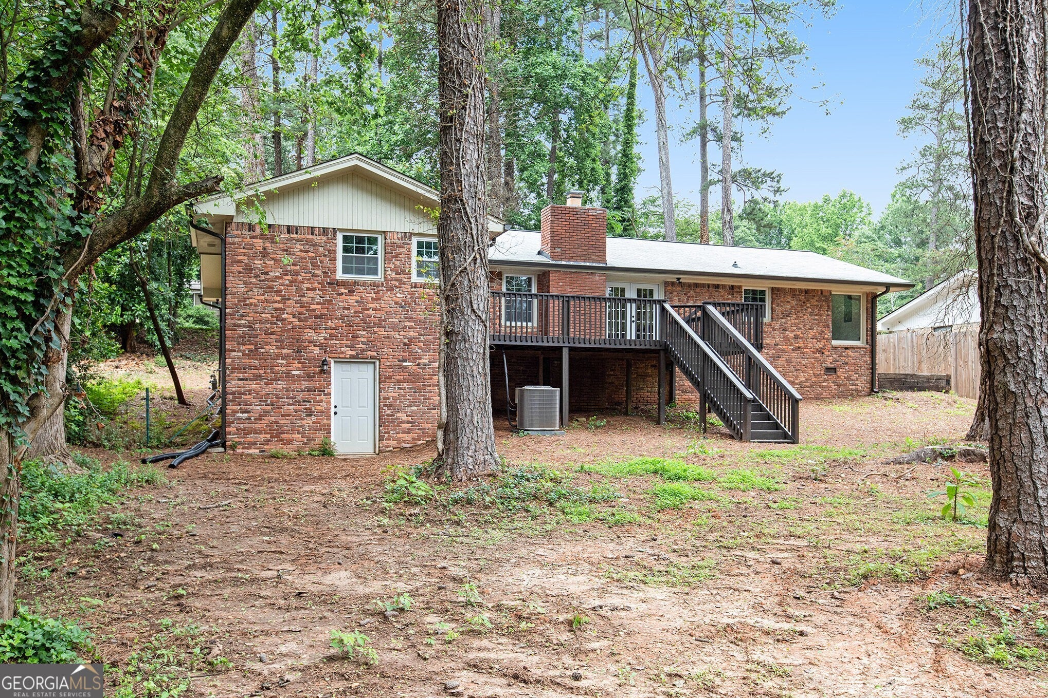 Dunwoody, Georgia, 30360, United States, 3 Bedrooms Bedrooms, ,2 BathroomsBathrooms,Residential,For Sale,1859063