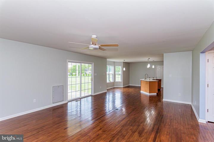 Salisbury, Maryland, 21801, United States, 4 Bedrooms Bedrooms, ,3 BathroomsBathrooms,Residential,For Sale,1981404