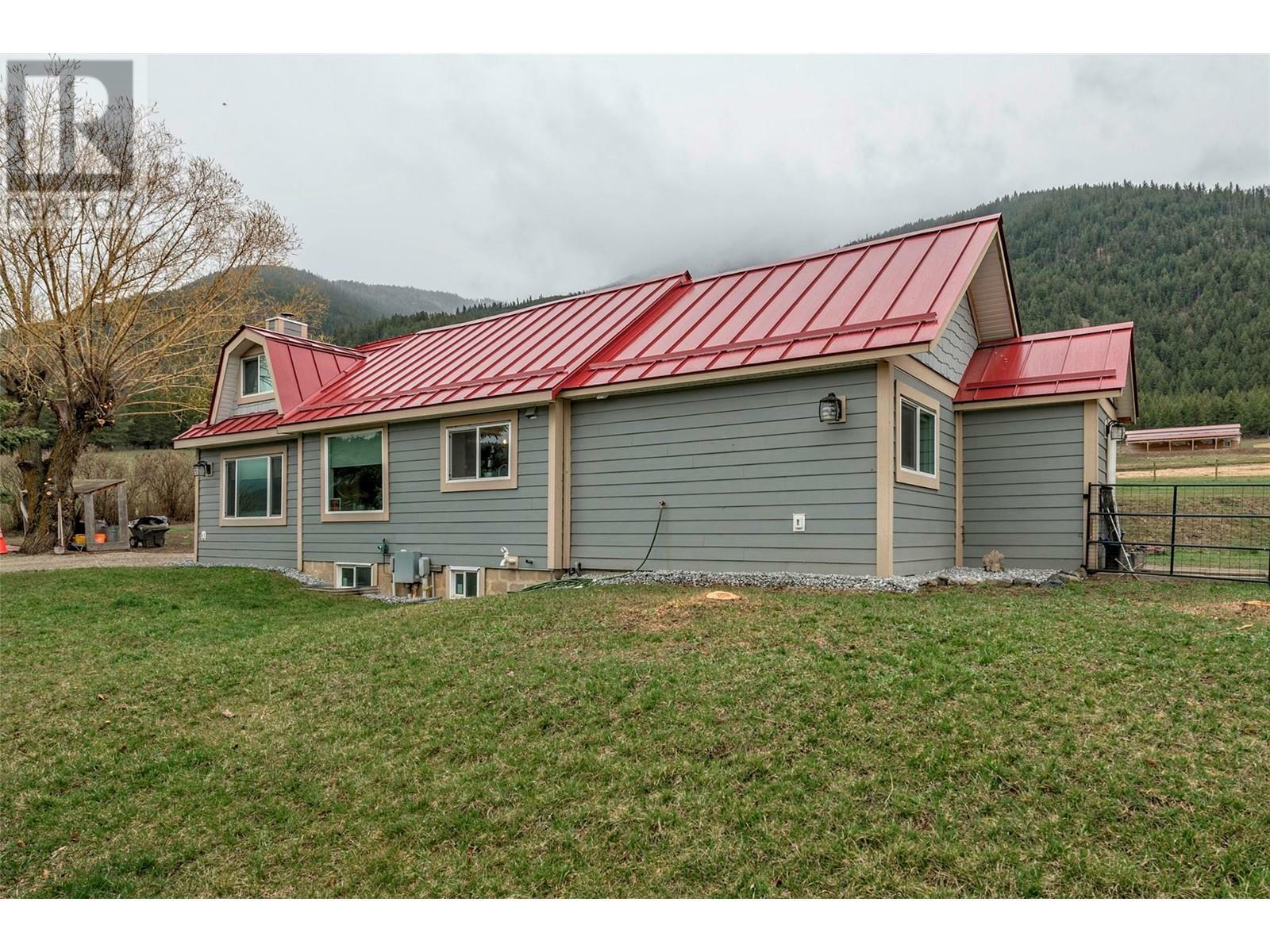 FALKLAND, British Columbia, V0E 1W0, CA, 3 Bedrooms Bedrooms, ,2 BathroomsBathrooms,Residential,For Sale,1836666