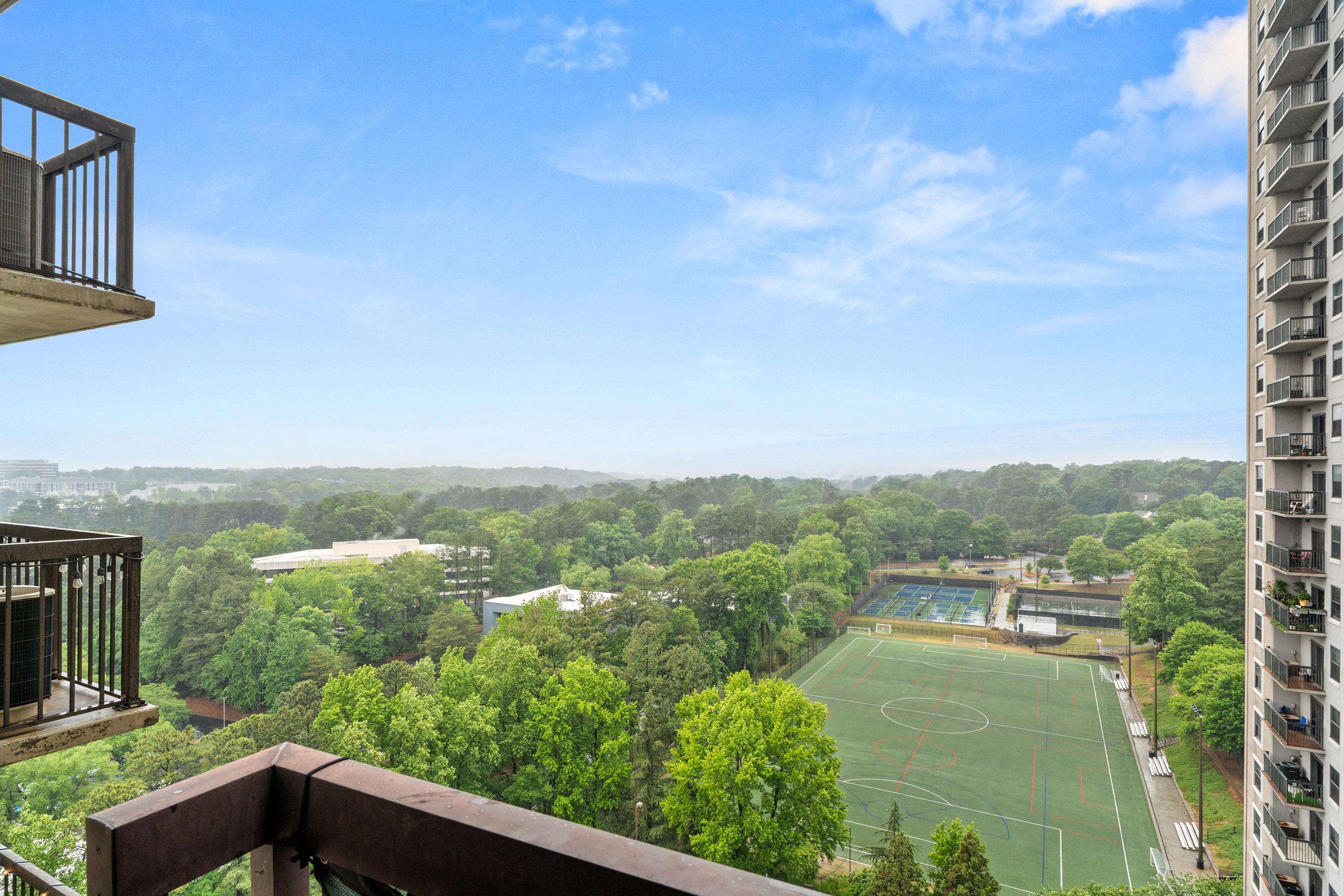  Welcome to Residence 1709 at Park Towers. - 物件實景