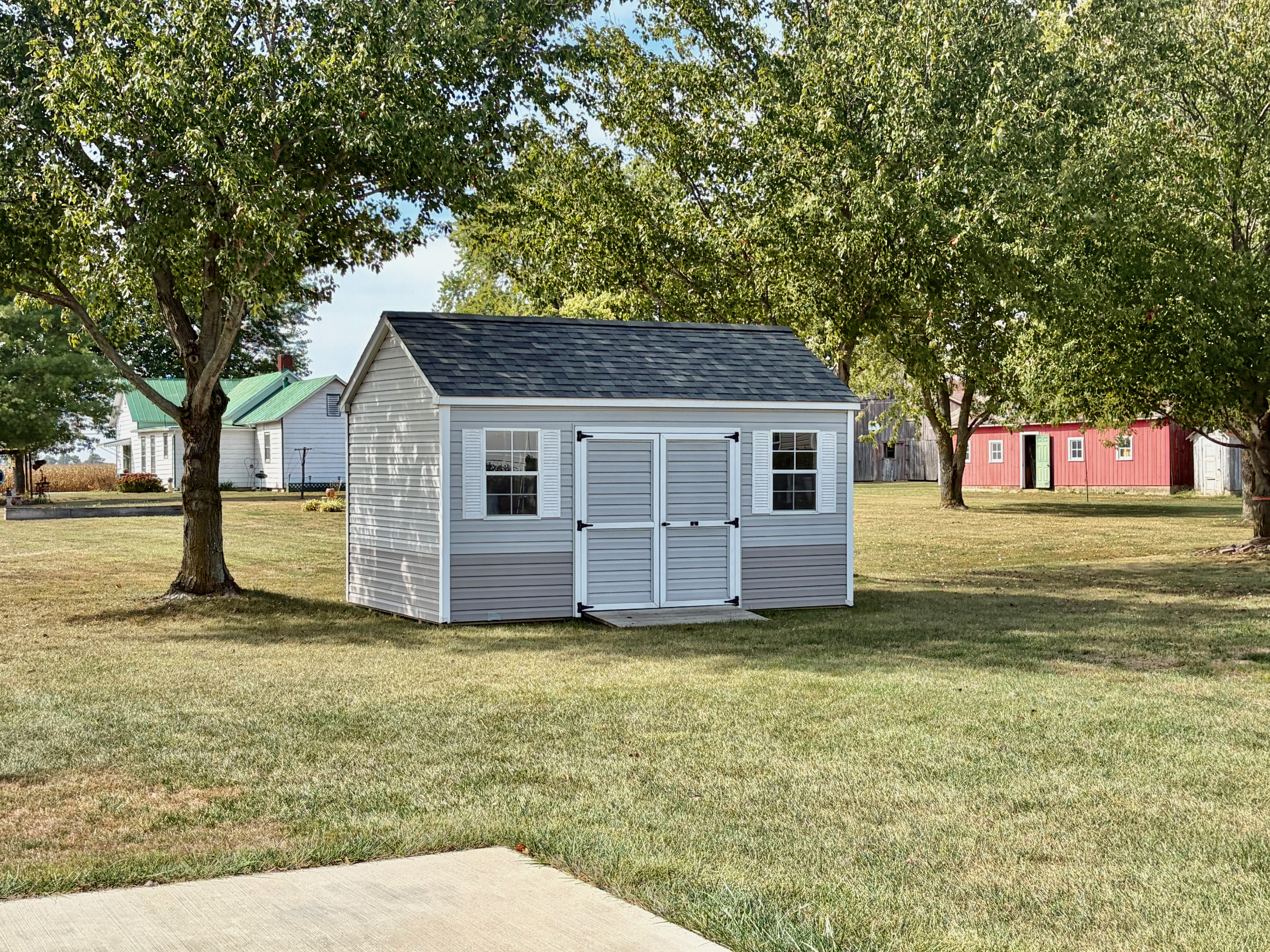 Effingham, Illinois, 62401, United States, 5 Bedrooms Bedrooms, ,5 BathroomsBathrooms,Residential,For Sale,1981428