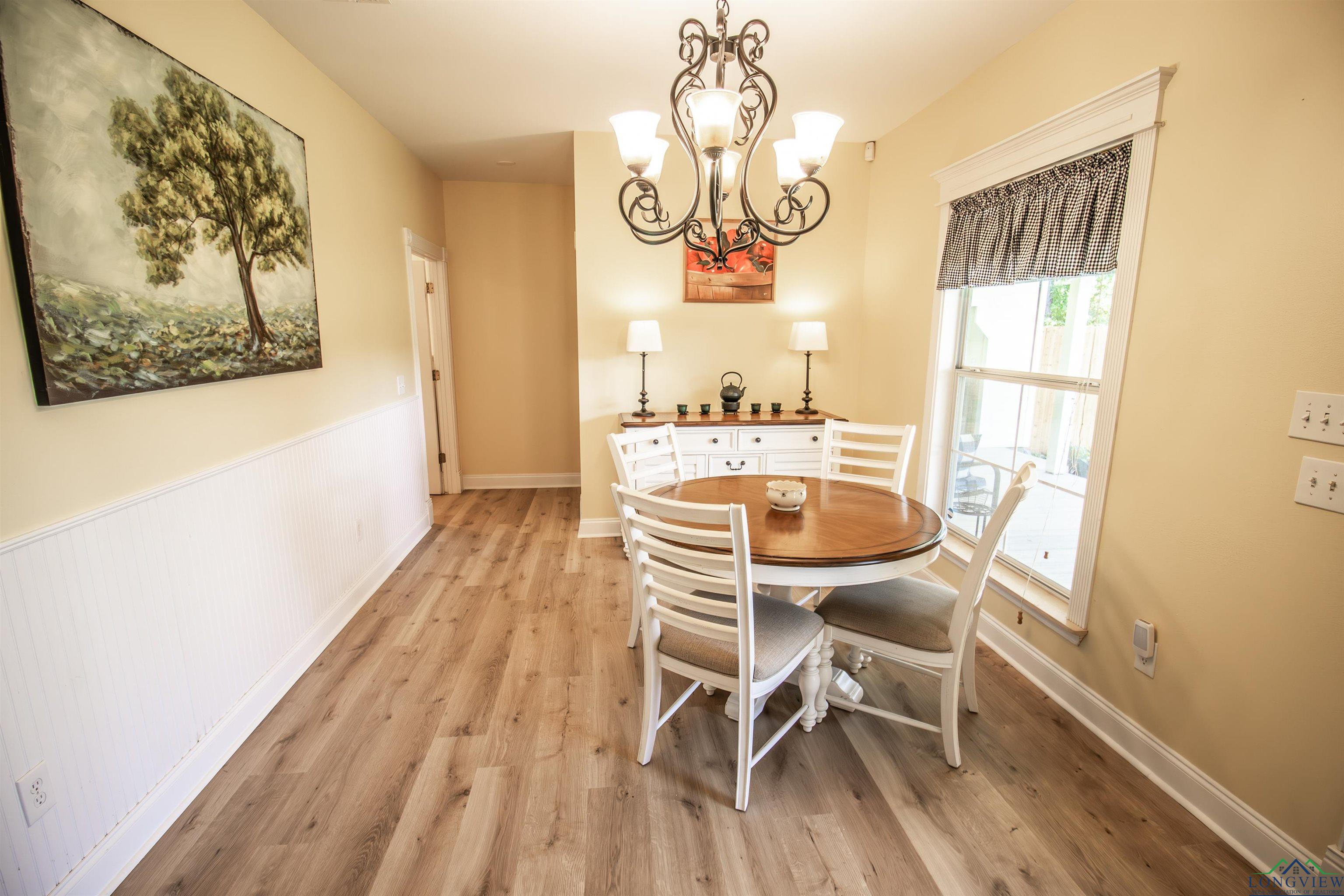 De Berry, Texas, 75639, United States, 4 Bedrooms Bedrooms, ,3 BathroomsBathrooms,Residential,For Sale,1904394