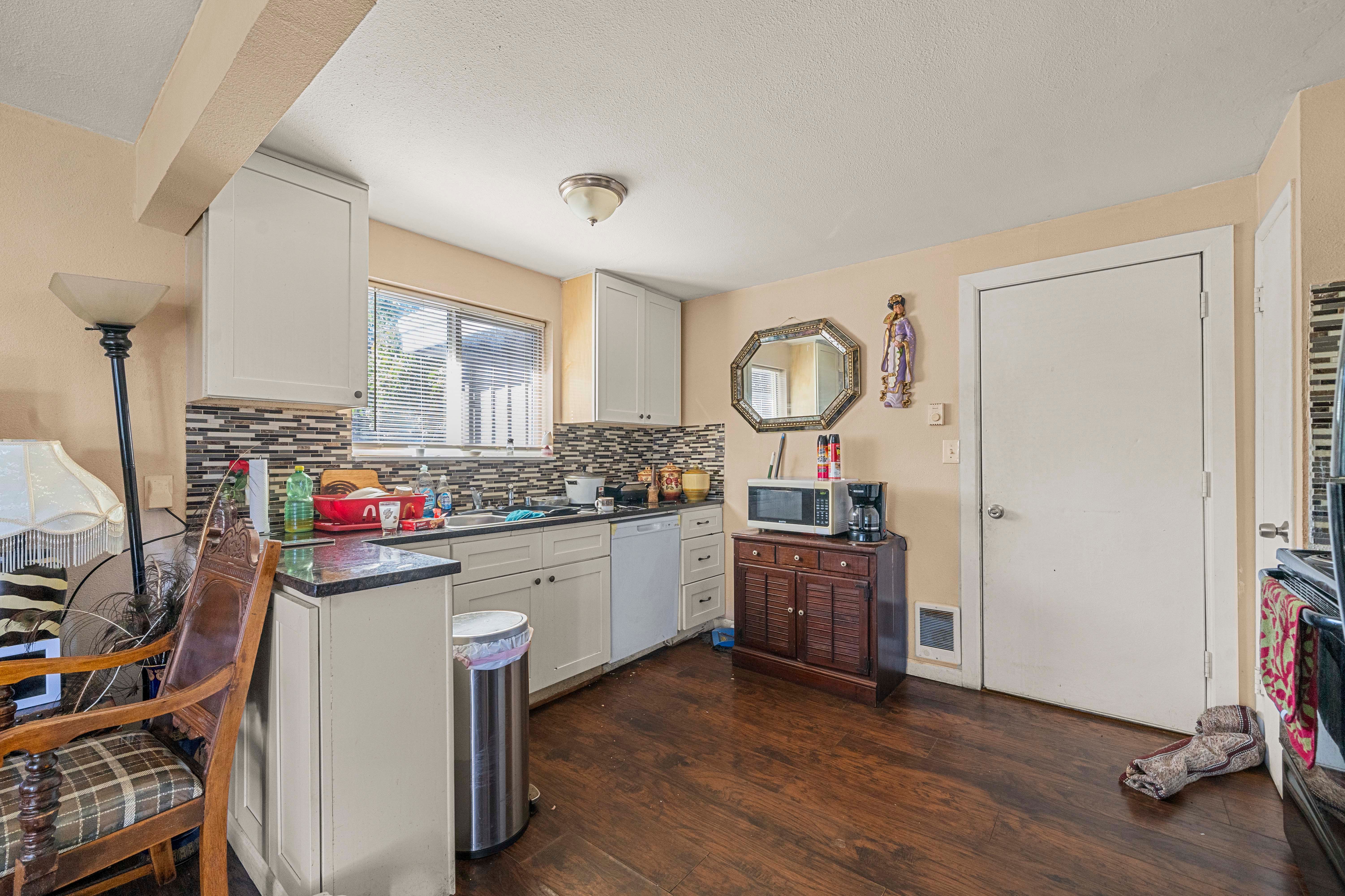  1561 S 35th St, Tacoma, WA 98418 - 物件實景