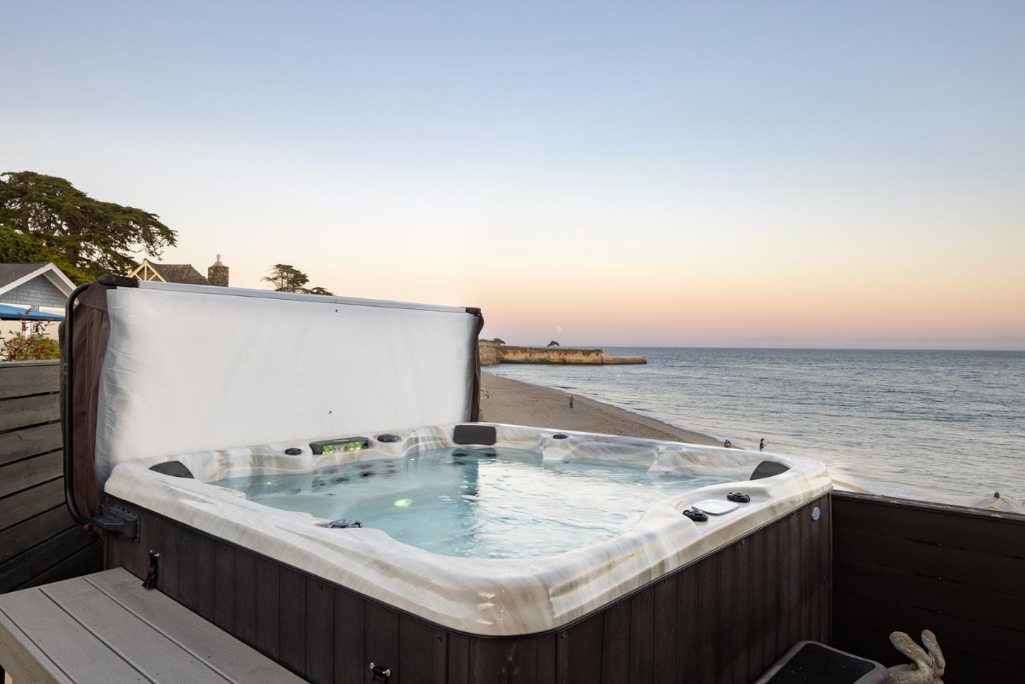 Santa Cruz, California, 95062, United States, 4 Bedrooms Bedrooms, ,4 BathroomsBathrooms,Residential,For Sale,1898604