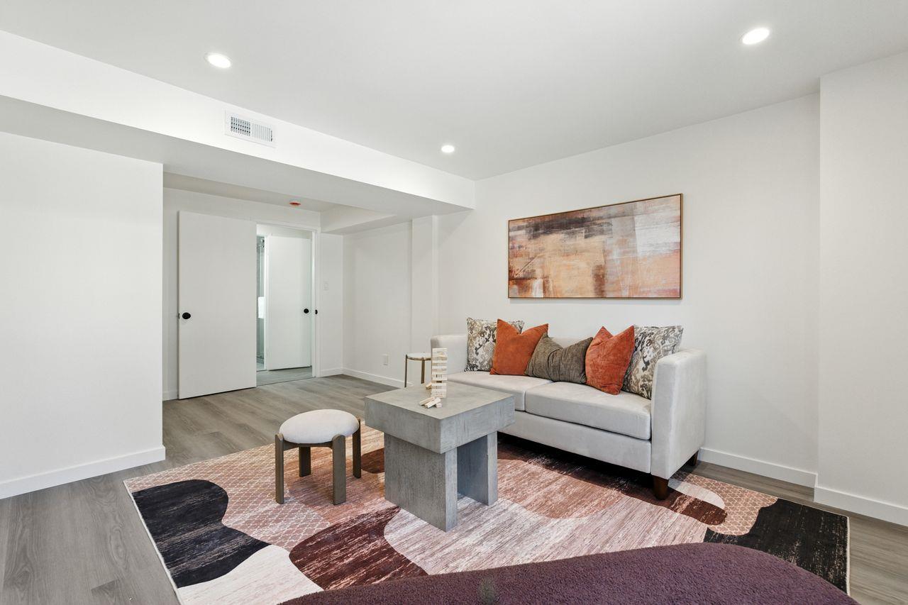 South San Francisco, California, 94080, United States, 4 Bedrooms Bedrooms, ,3 BathroomsBathrooms,Residential,For Sale,1951166