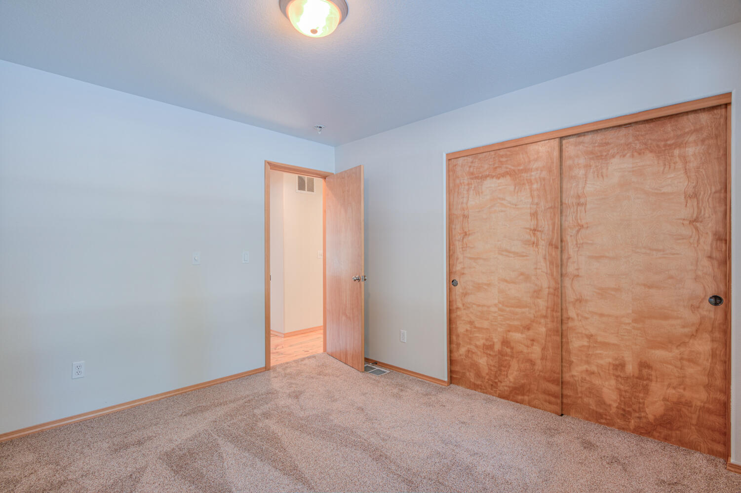 Bend, Oregon, 97707, United States, 5 Bedrooms Bedrooms, ,3 BathroomsBathrooms,Residential,For Sale,2010023