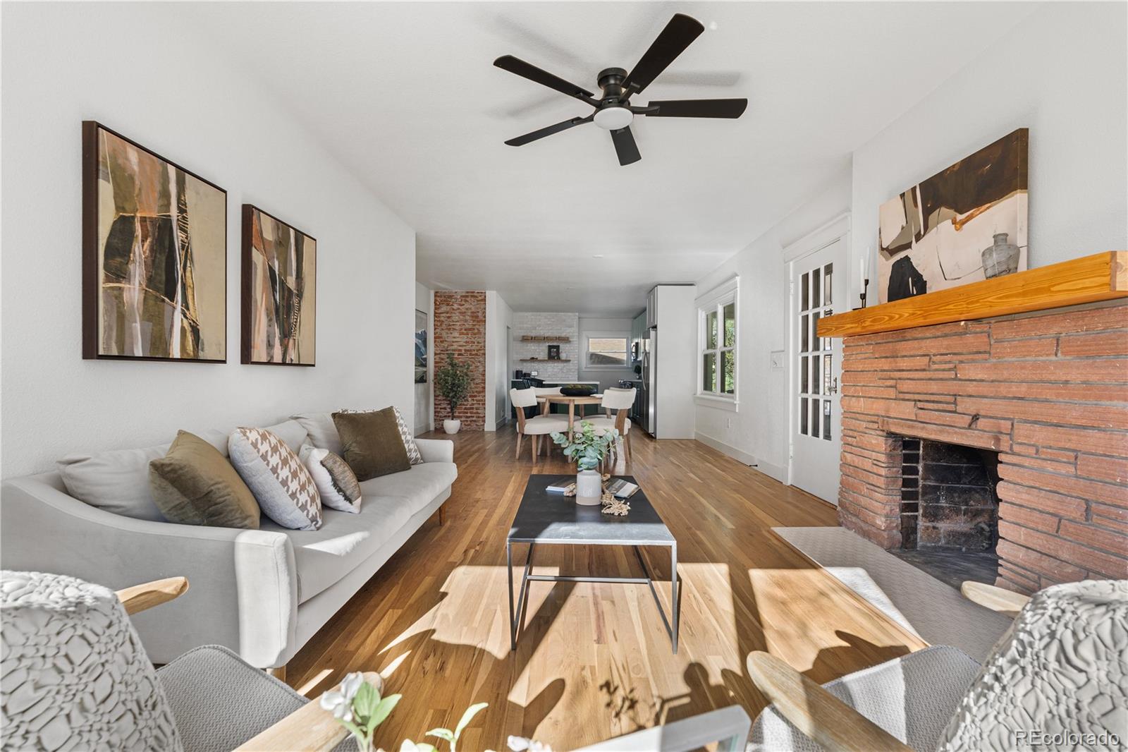 Englewood, Colorado, 80110, United States, 4 Bedrooms Bedrooms, ,2 BathroomsBathrooms,Residential,For Sale,1993019